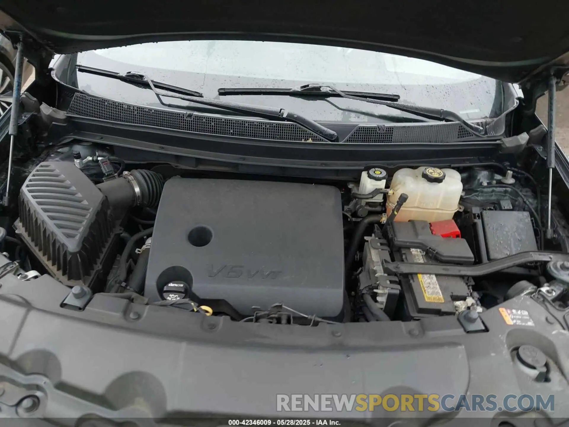 10 Photograph of a damaged car 1GNEVHKW5KJ158989 CHEVROLET TRAVERSE 2019