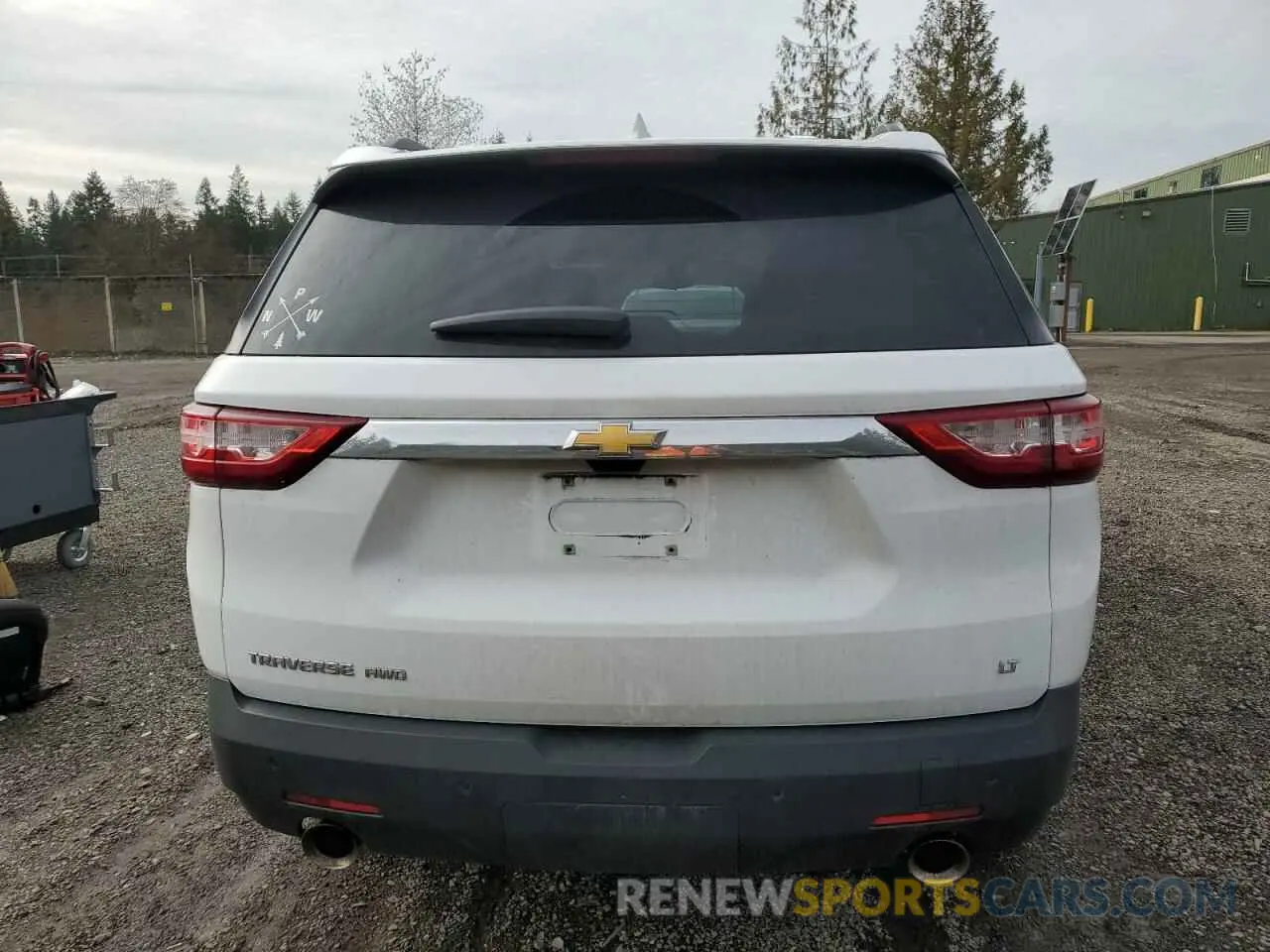 6 Photograph of a damaged car 1GNEVHKW5KJ297715 CHEVROLET TRAVERSE 2019
