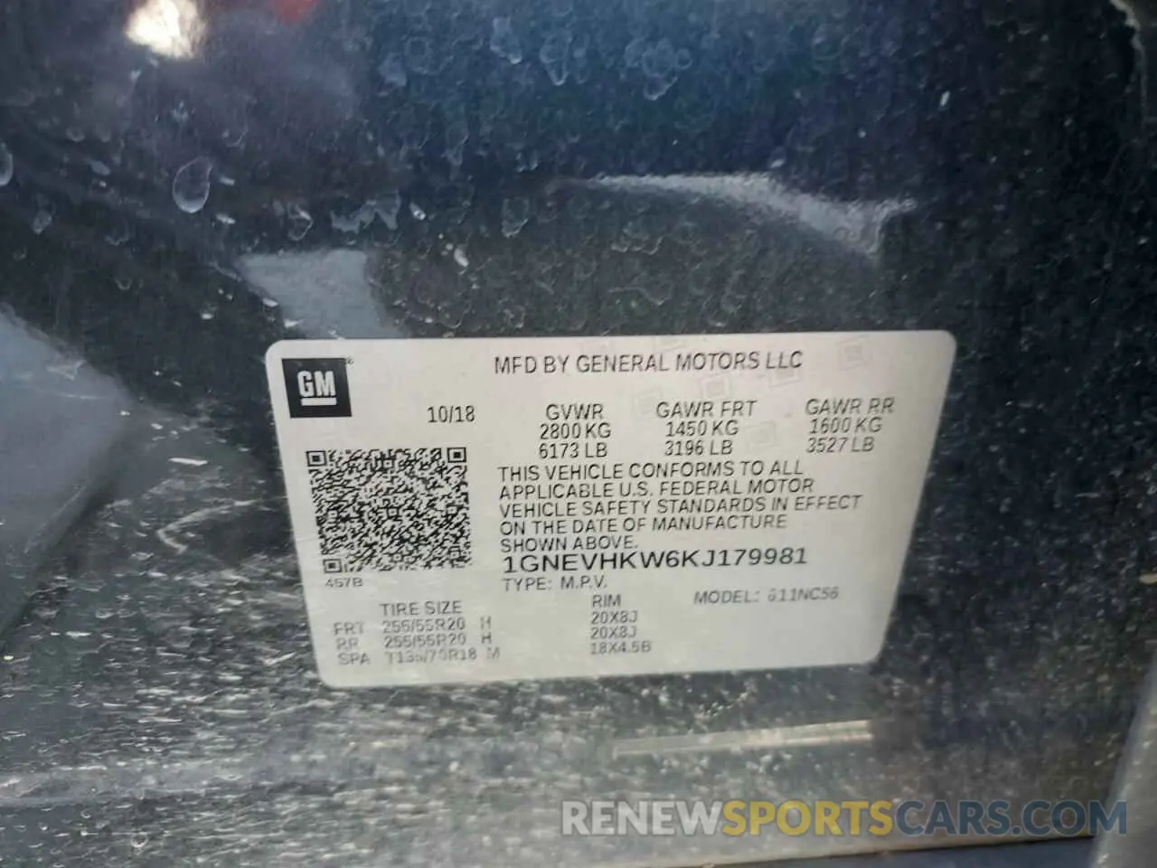 15 Photograph of a damaged car 1GNEVHKW6KJ179981 CHEVROLET TRAVERSE 2019