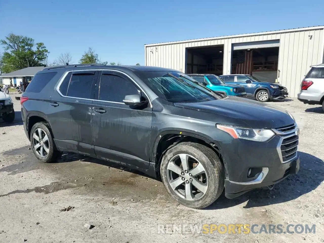 4 Photograph of a damaged car 1GNEVHKW6KJ179981 CHEVROLET TRAVERSE 2019