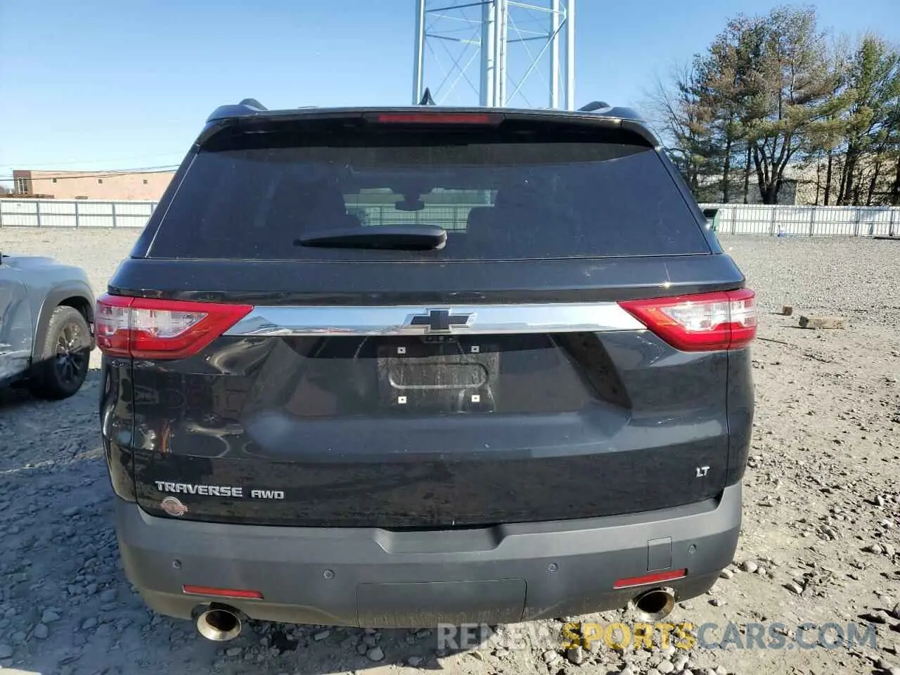 6 Photograph of a damaged car 1GNEVHKW6KJ206760 CHEVROLET TRAVERSE 2019