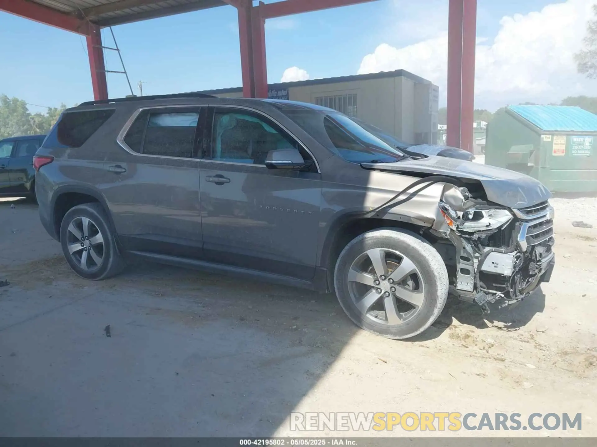 13 Photograph of a damaged car 1GNEVHKW6KJ209643 CHEVROLET TRAVERSE 2019