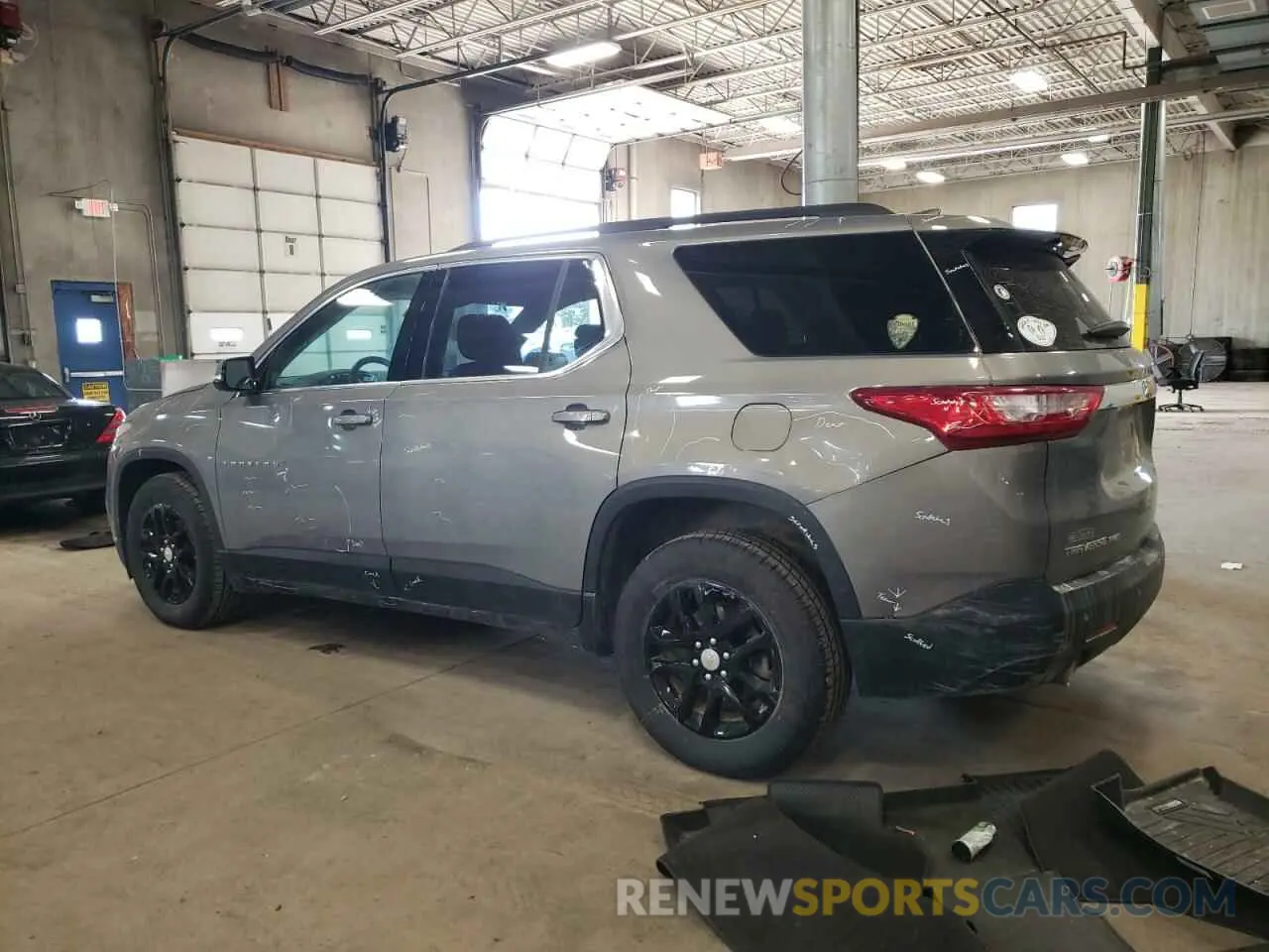 2 Photograph of a damaged car 1GNEVHKW6KJ249799 CHEVROLET TRAVERSE 2019
