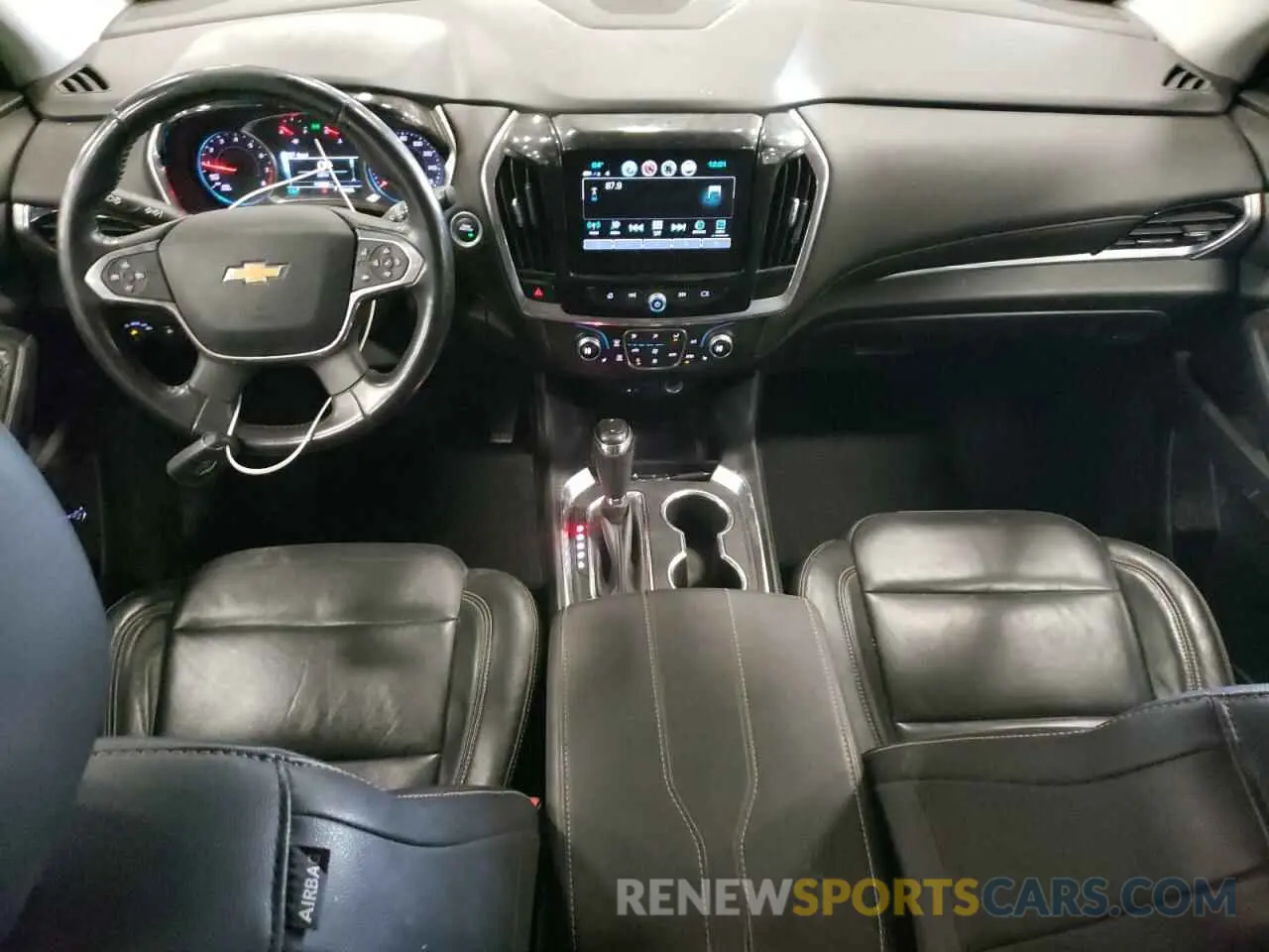 8 Photograph of a damaged car 1GNEVHKW6KJ249799 CHEVROLET TRAVERSE 2019