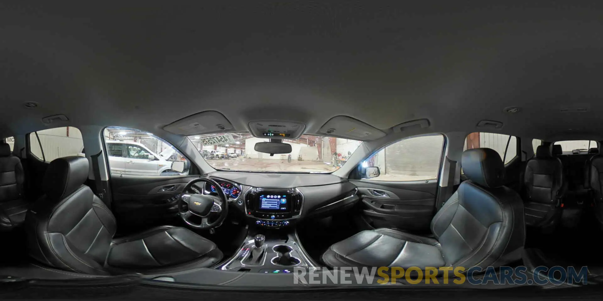 15 Photograph of a damaged car 1GNEVHKW7KJ117778 CHEVROLET TRAVERSE 2019