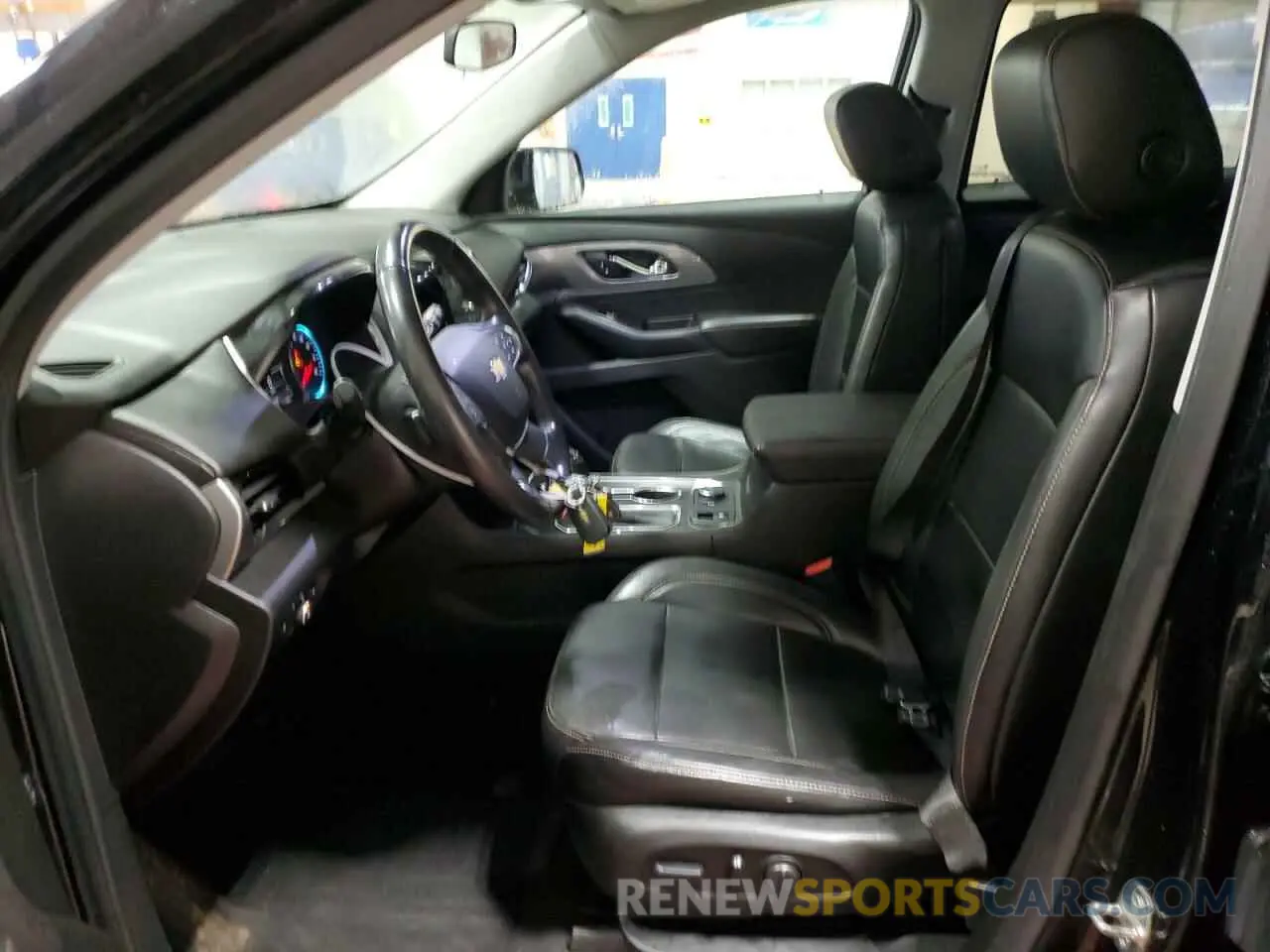 7 Photograph of a damaged car 1GNEVHKW7KJ159660 CHEVROLET TRAVERSE 2019