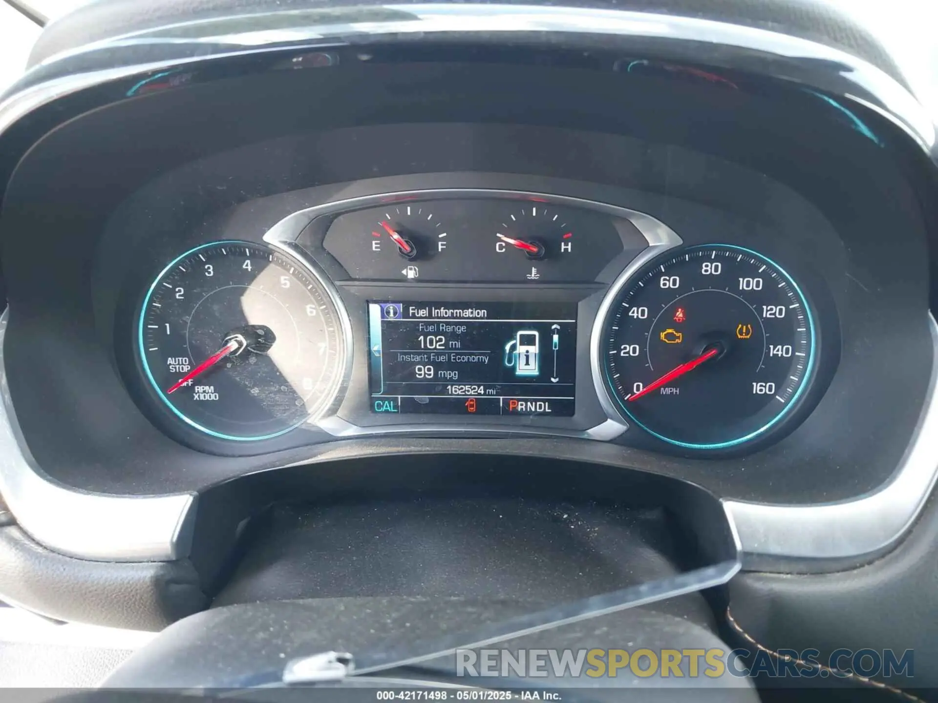 7 Photograph of a damaged car 1GNEVHKW7KJ320203 CHEVROLET TRAVERSE 2019