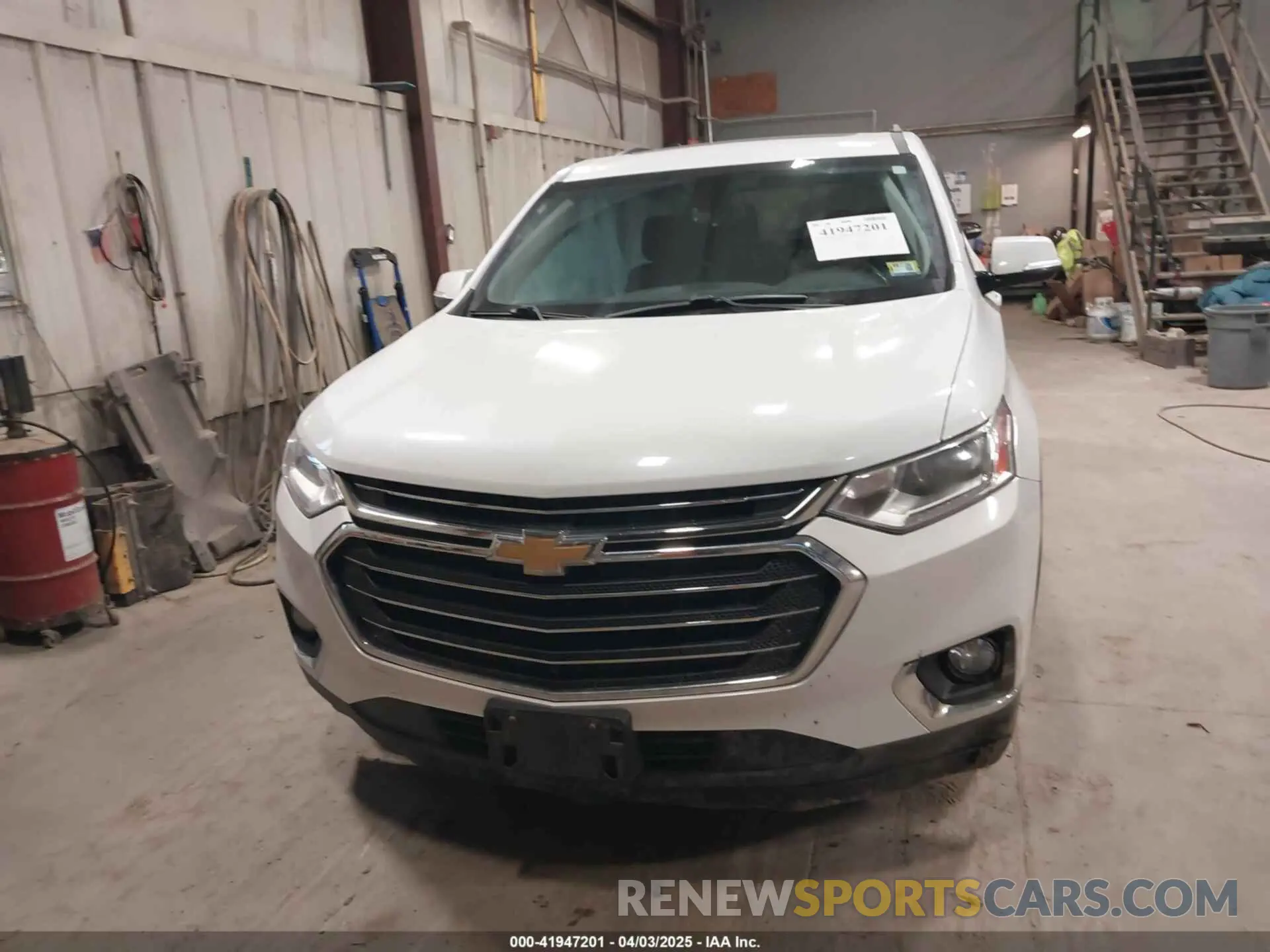 11 Photograph of a damaged car 1GNEVHKW8KJ188245 CHEVROLET TRAVERSE 2019