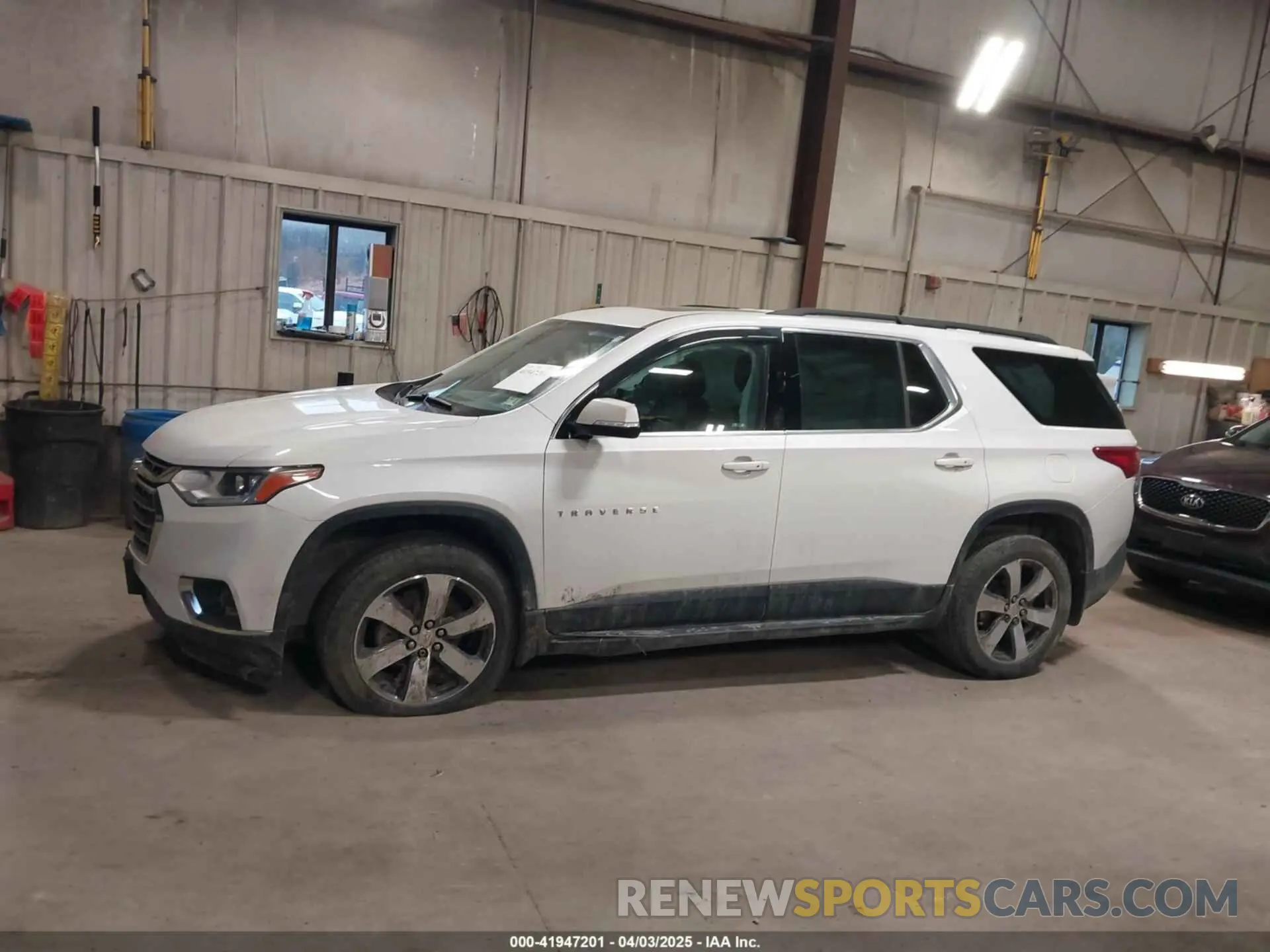 13 Photograph of a damaged car 1GNEVHKW8KJ188245 CHEVROLET TRAVERSE 2019
