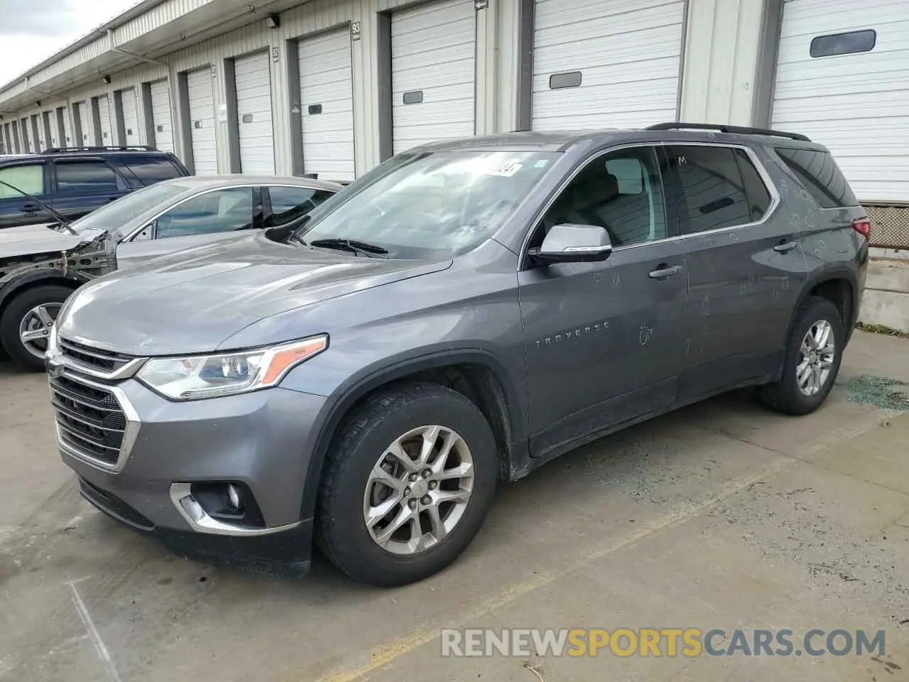 1 Photograph of a damaged car 1GNEVHKWXKJ291442 CHEVROLET TRAVERSE 2019