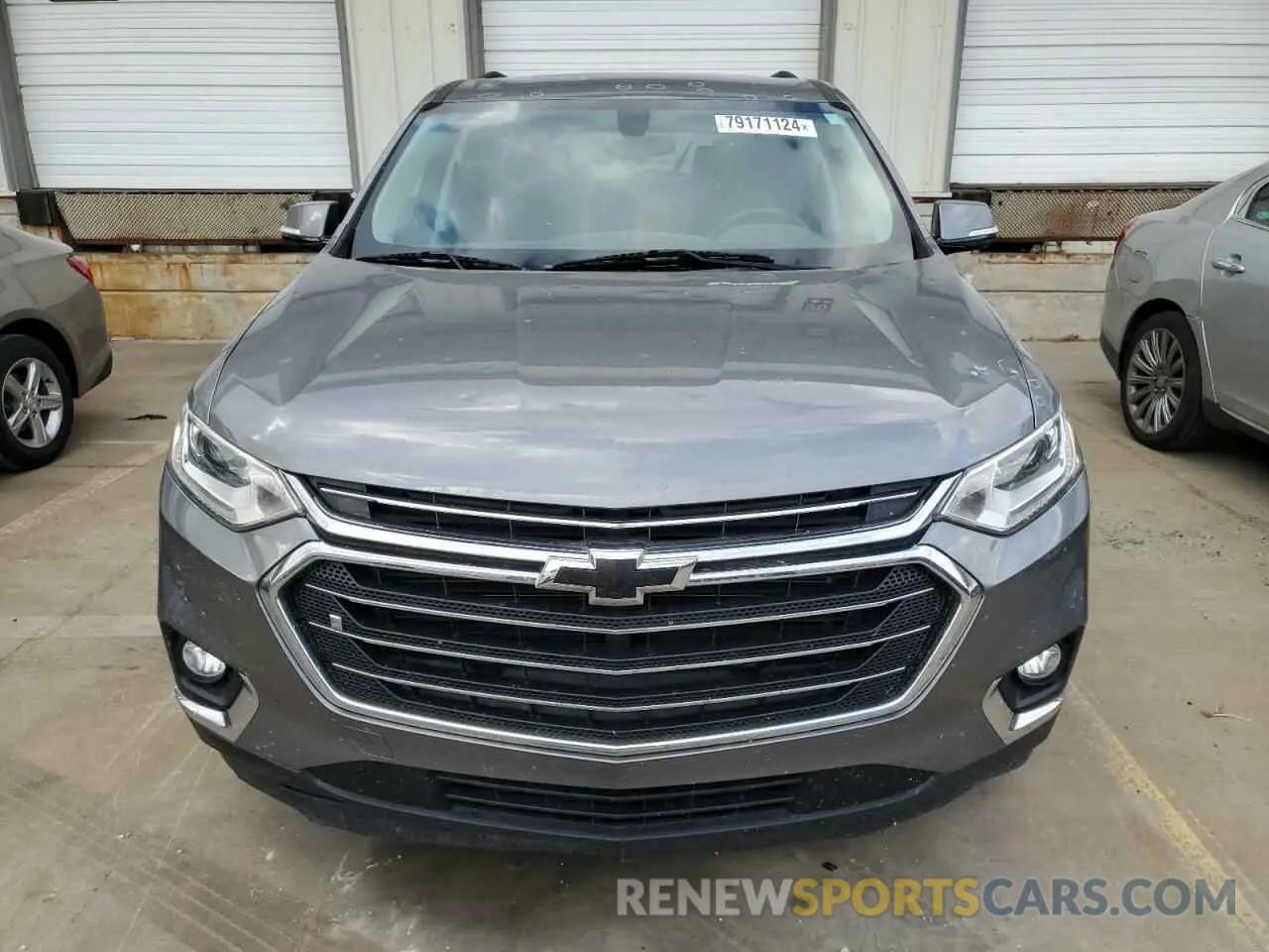 5 Photograph of a damaged car 1GNEVHKWXKJ291442 CHEVROLET TRAVERSE 2019