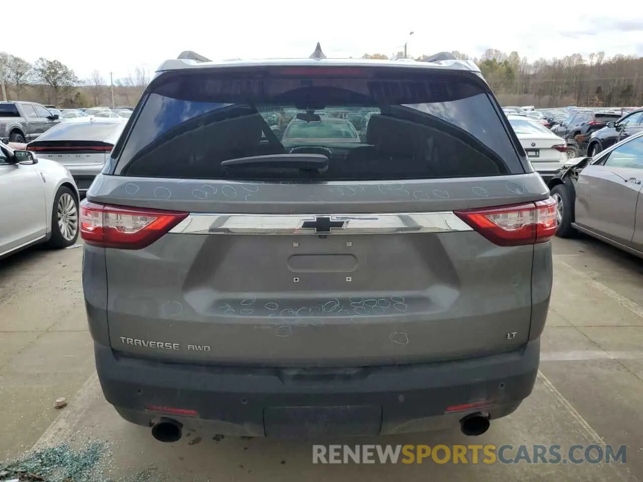 6 Photograph of a damaged car 1GNEVHKWXKJ291442 CHEVROLET TRAVERSE 2019