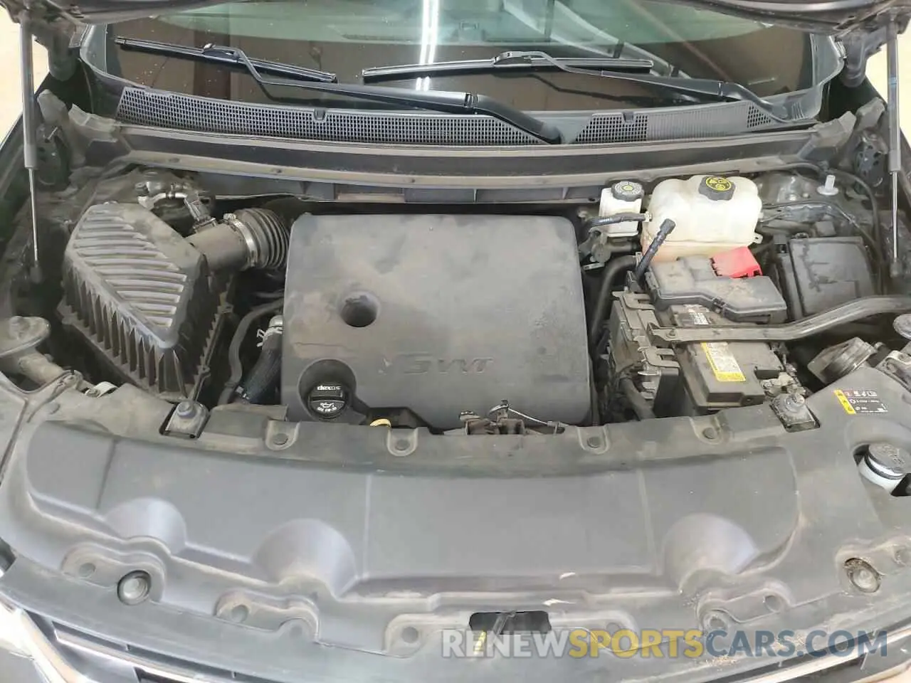 12 Photograph of a damaged car 1GNEVHKWXKJ317621 CHEVROLET TRAVERSE 2019