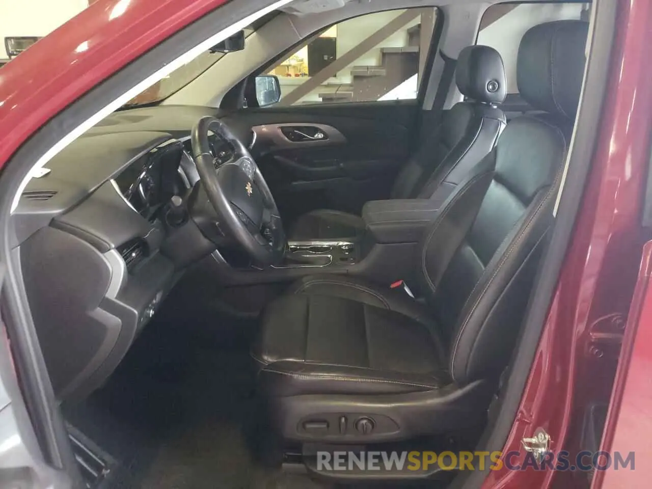 7 Photograph of a damaged car 1GNEVJKW0KJ129049 CHEVROLET TRAVERSE 2019