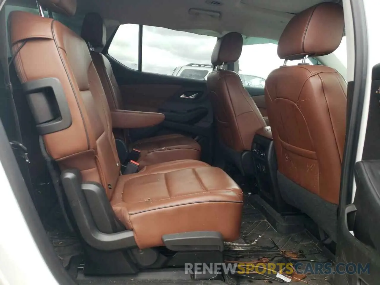 11 Photograph of a damaged car 1GNEVJKW0KJ162049 CHEVROLET TRAVERSE 2019
