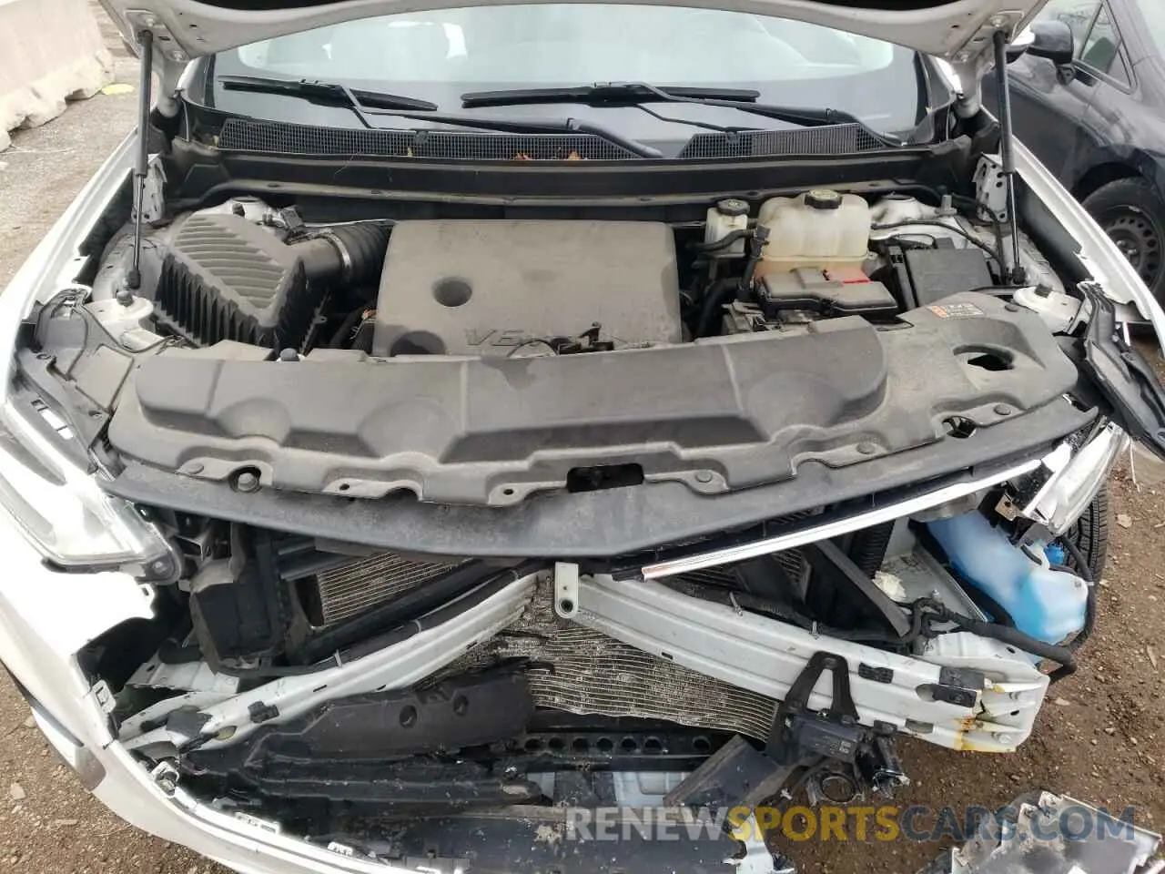 12 Photograph of a damaged car 1GNEVJKW0KJ162049 CHEVROLET TRAVERSE 2019