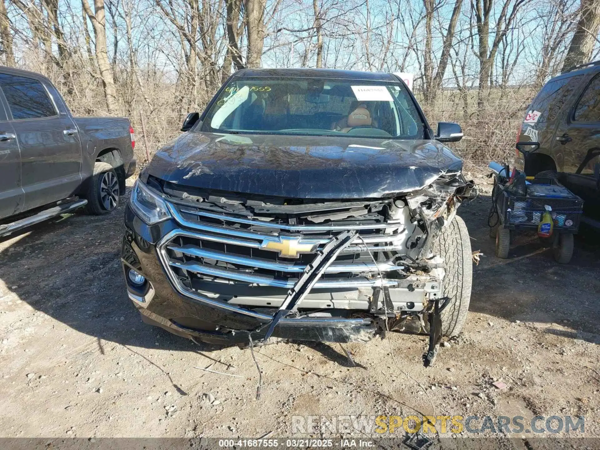 12 Photograph of a damaged car 1GNEVJKW0KJ164481 CHEVROLET TRAVERSE 2019