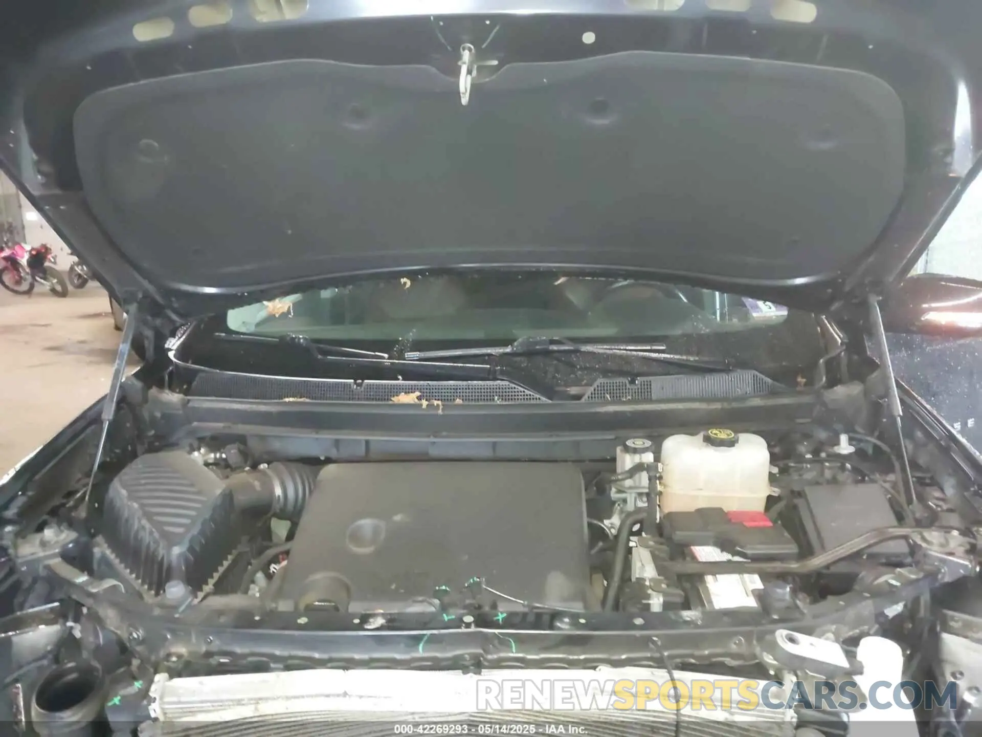 10 Photograph of a damaged car 1GNEVJKW1KJ288615 CHEVROLET TRAVERSE 2019