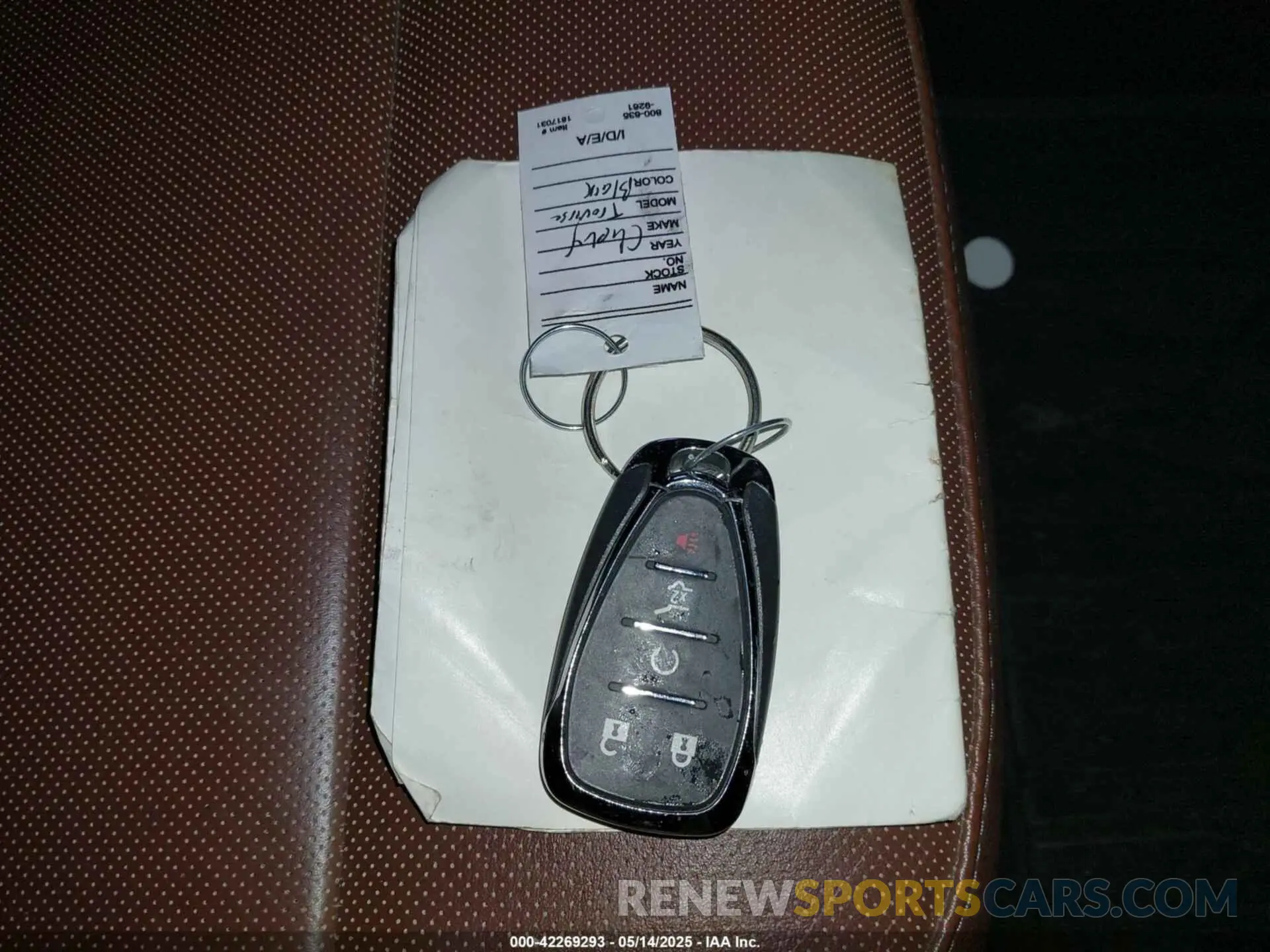 11 Photograph of a damaged car 1GNEVJKW1KJ288615 CHEVROLET TRAVERSE 2019