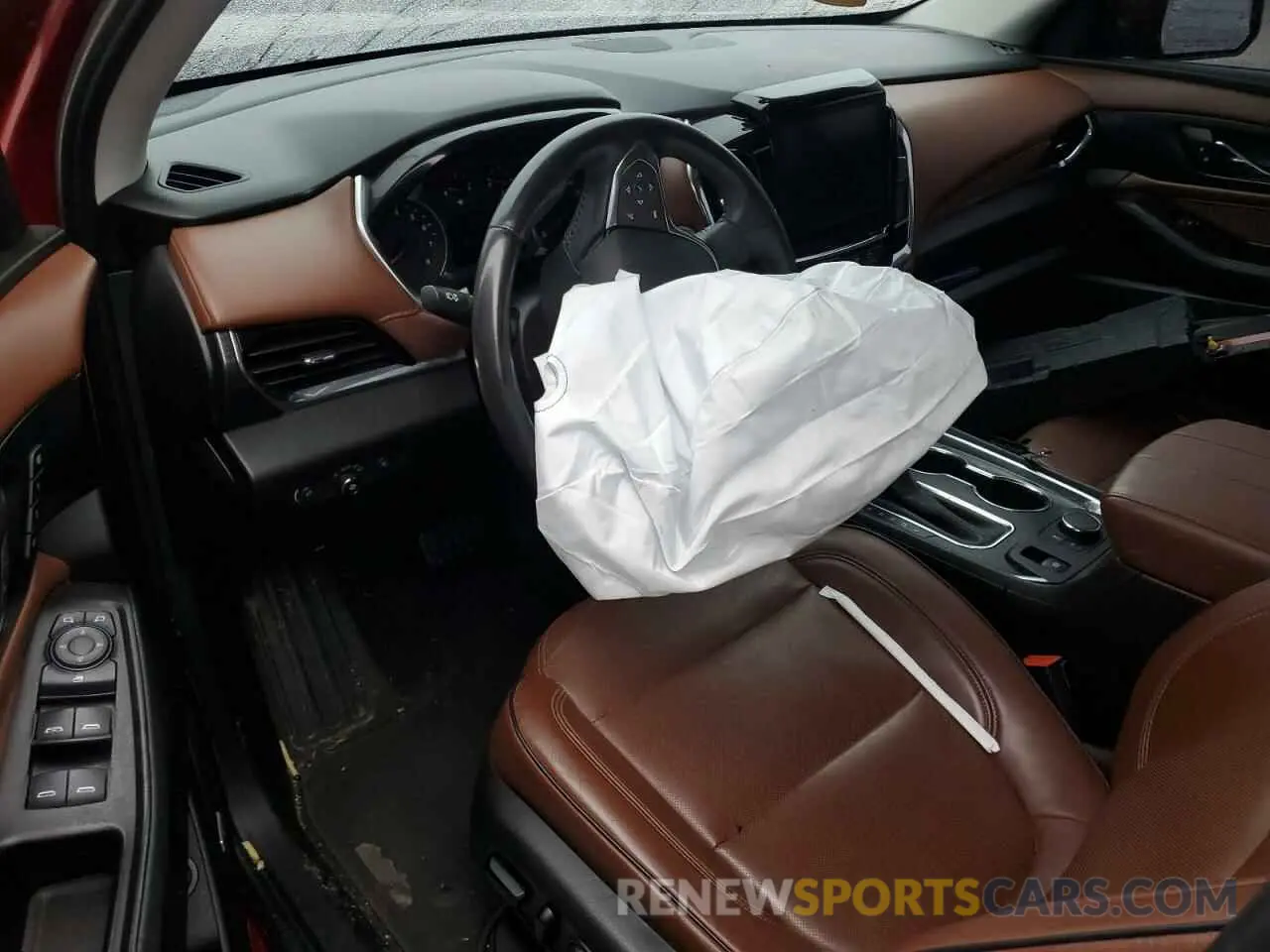 8 Photograph of a damaged car 1GNEVJKW2KJ103407 CHEVROLET TRAVERSE 2019