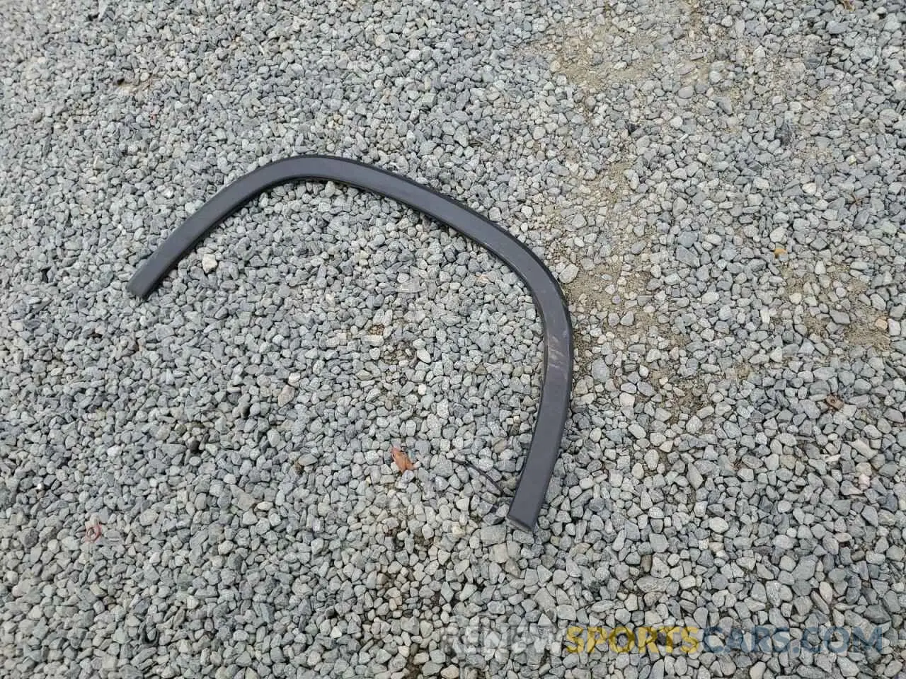 13 Photograph of a damaged car 1GNEVJKW3KJ129000 CHEVROLET TRAVERSE 2019