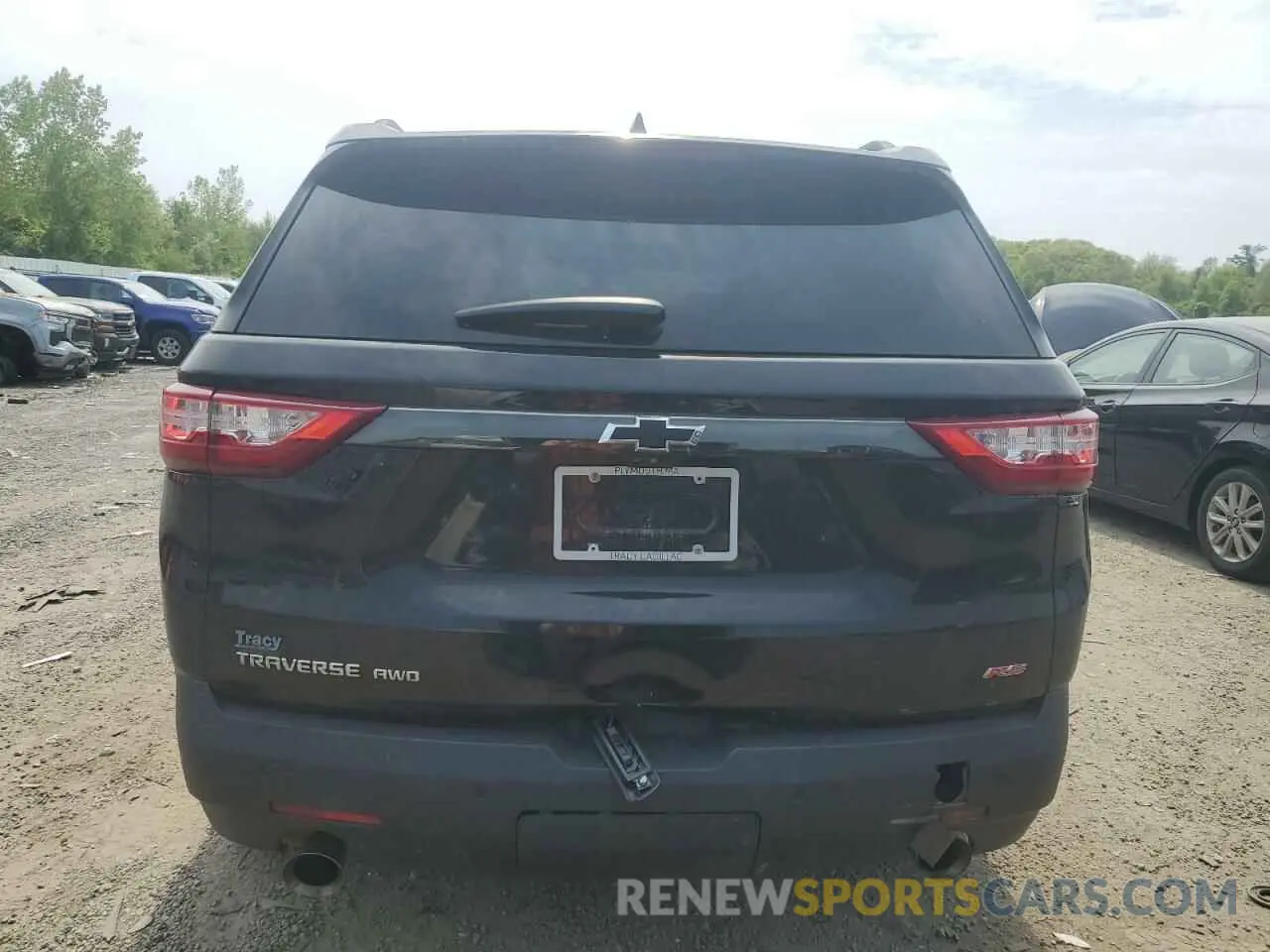 6 Photograph of a damaged car 1GNEVJKW5KJ119097 CHEVROLET TRAVERSE 2019