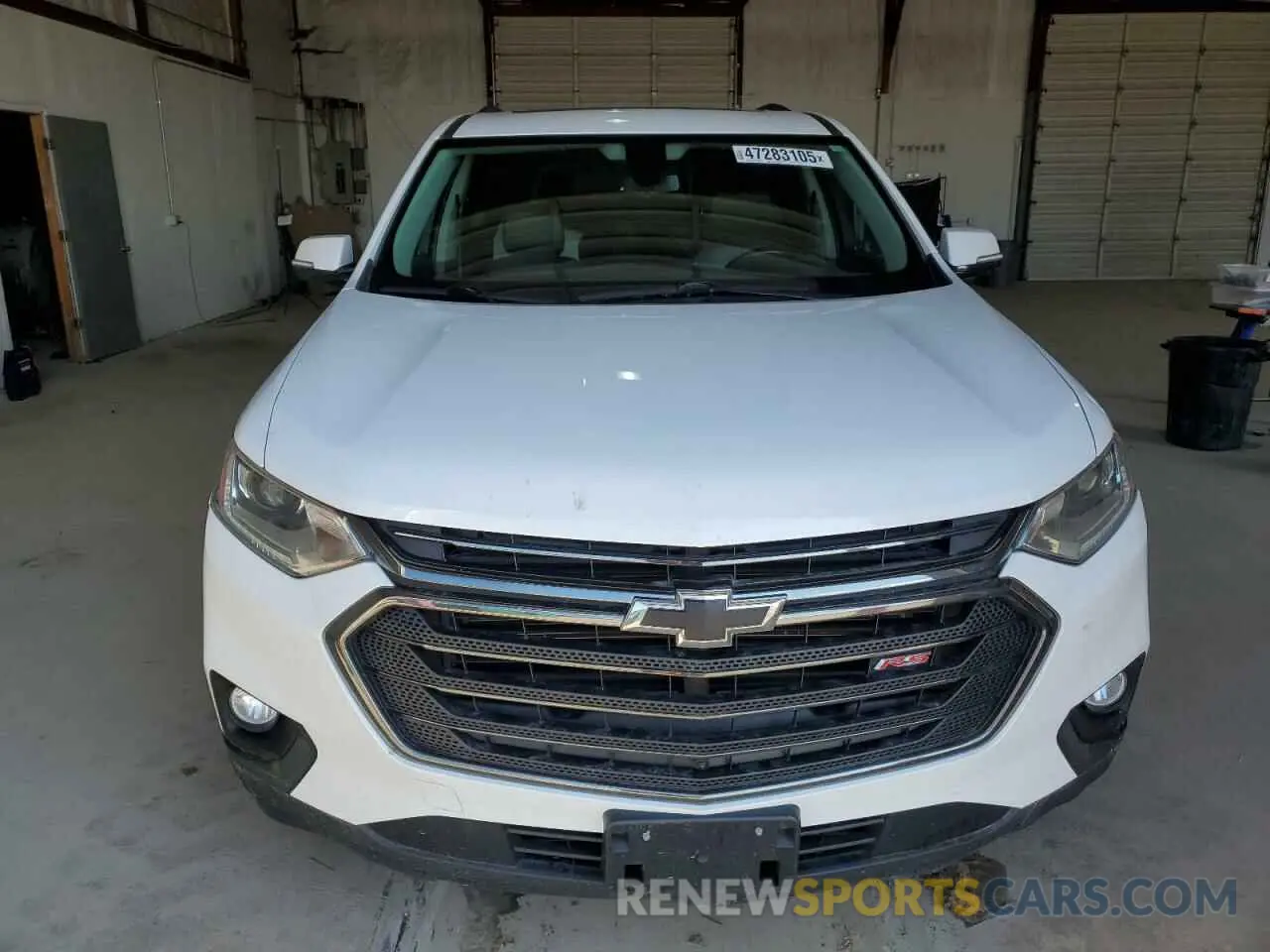 5 Photograph of a damaged car 1GNEVJKW5KJ319364 CHEVROLET TRAVERSE 2019