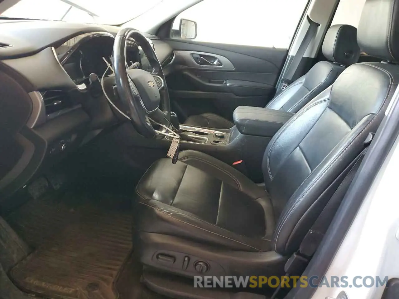 7 Photograph of a damaged car 1GNEVJKW5KJ319364 CHEVROLET TRAVERSE 2019