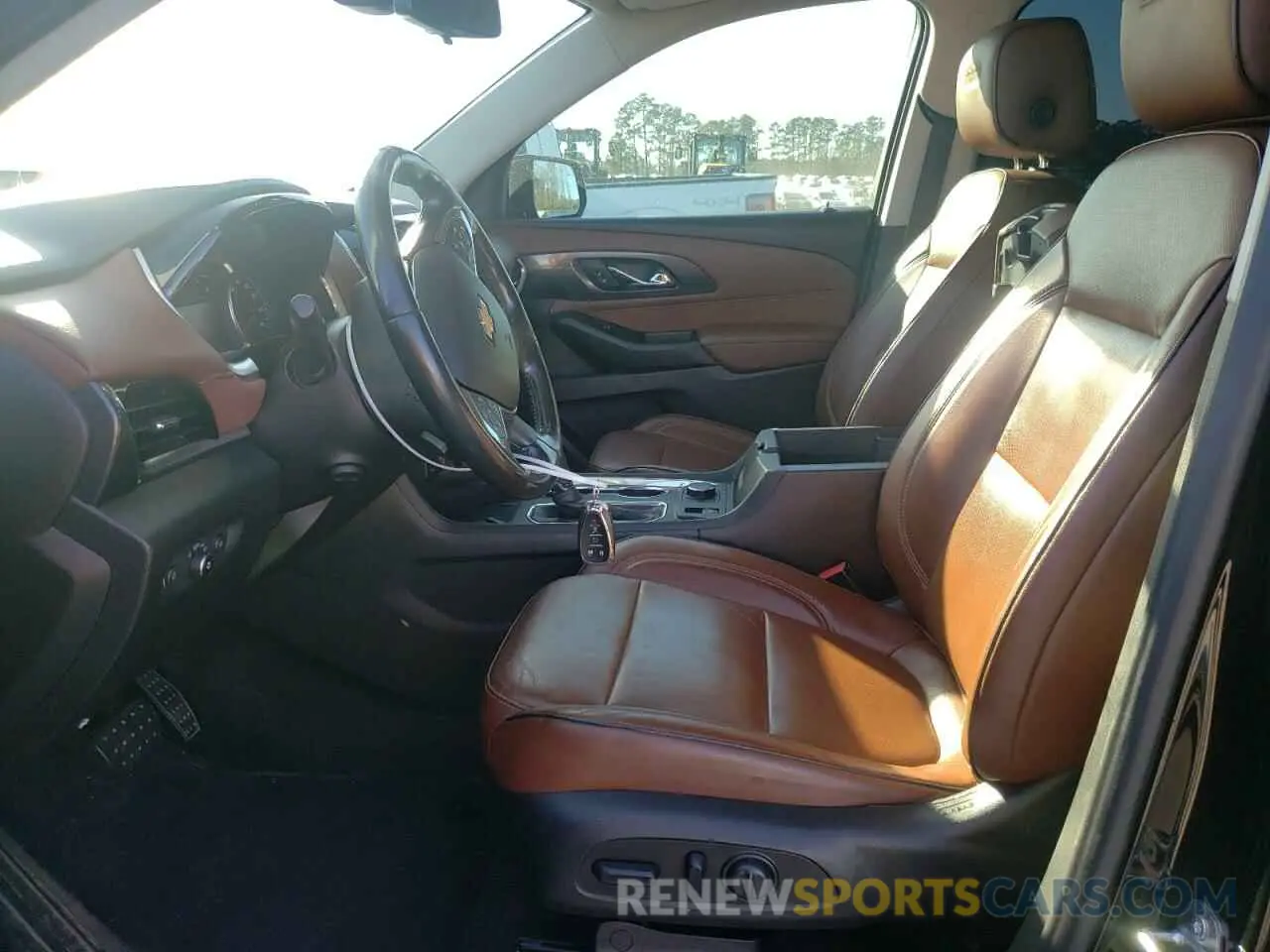 7 Photograph of a damaged car 1GNEVJKW9KJ201768 CHEVROLET TRAVERSE 2019