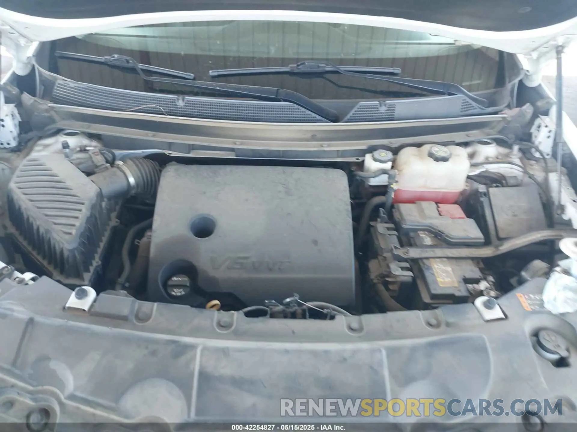 10 Photograph of a damaged car 1GNEVJKW9KJ238366 CHEVROLET TRAVERSE 2019