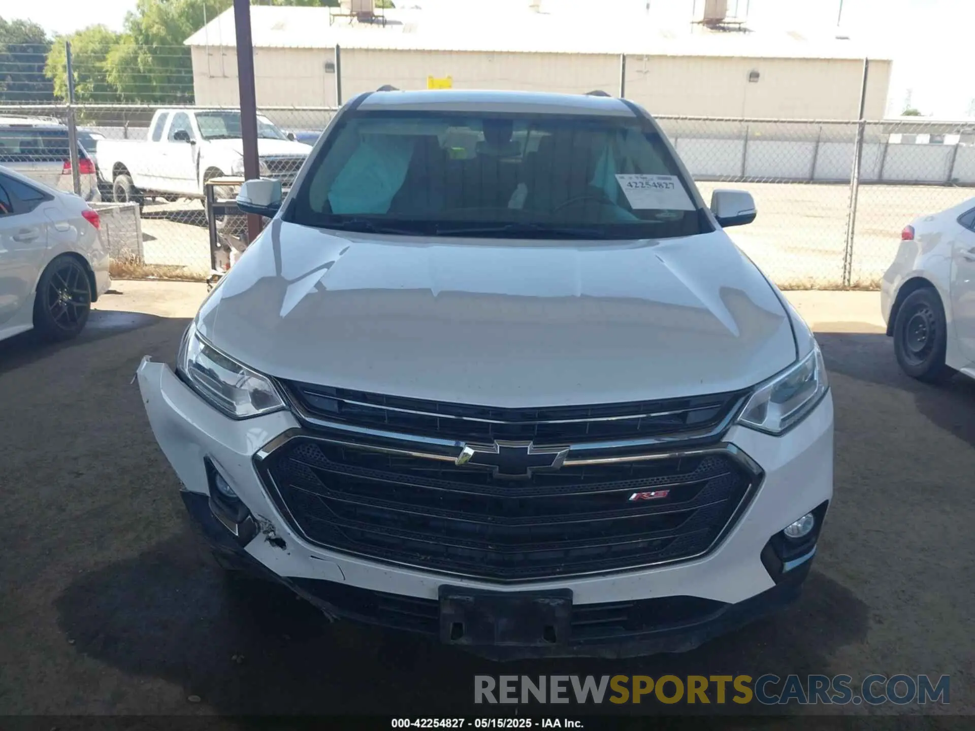 12 Photograph of a damaged car 1GNEVJKW9KJ238366 CHEVROLET TRAVERSE 2019