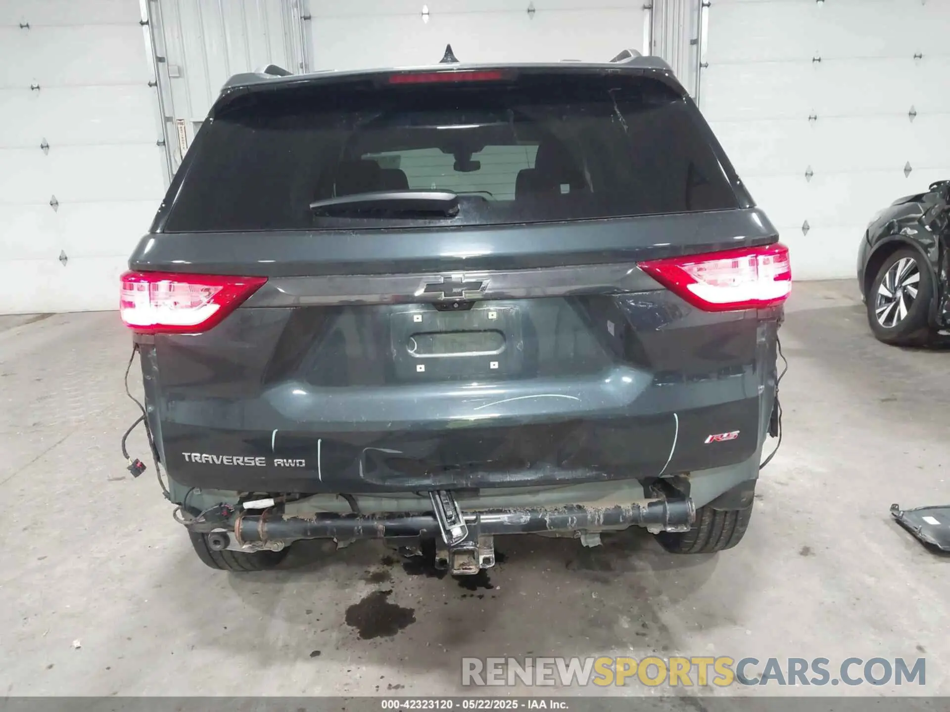 16 Photograph of a damaged car 1GNEVJKW9KJ276437 CHEVROLET TRAVERSE 2019
