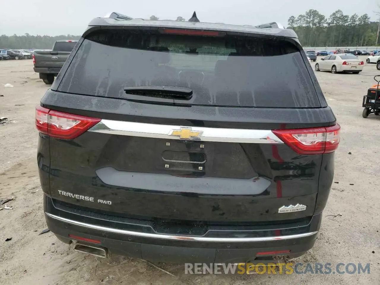 6 Photograph of a damaged car 1GNEVJKWXKJ224024 CHEVROLET TRAVERSE 2019