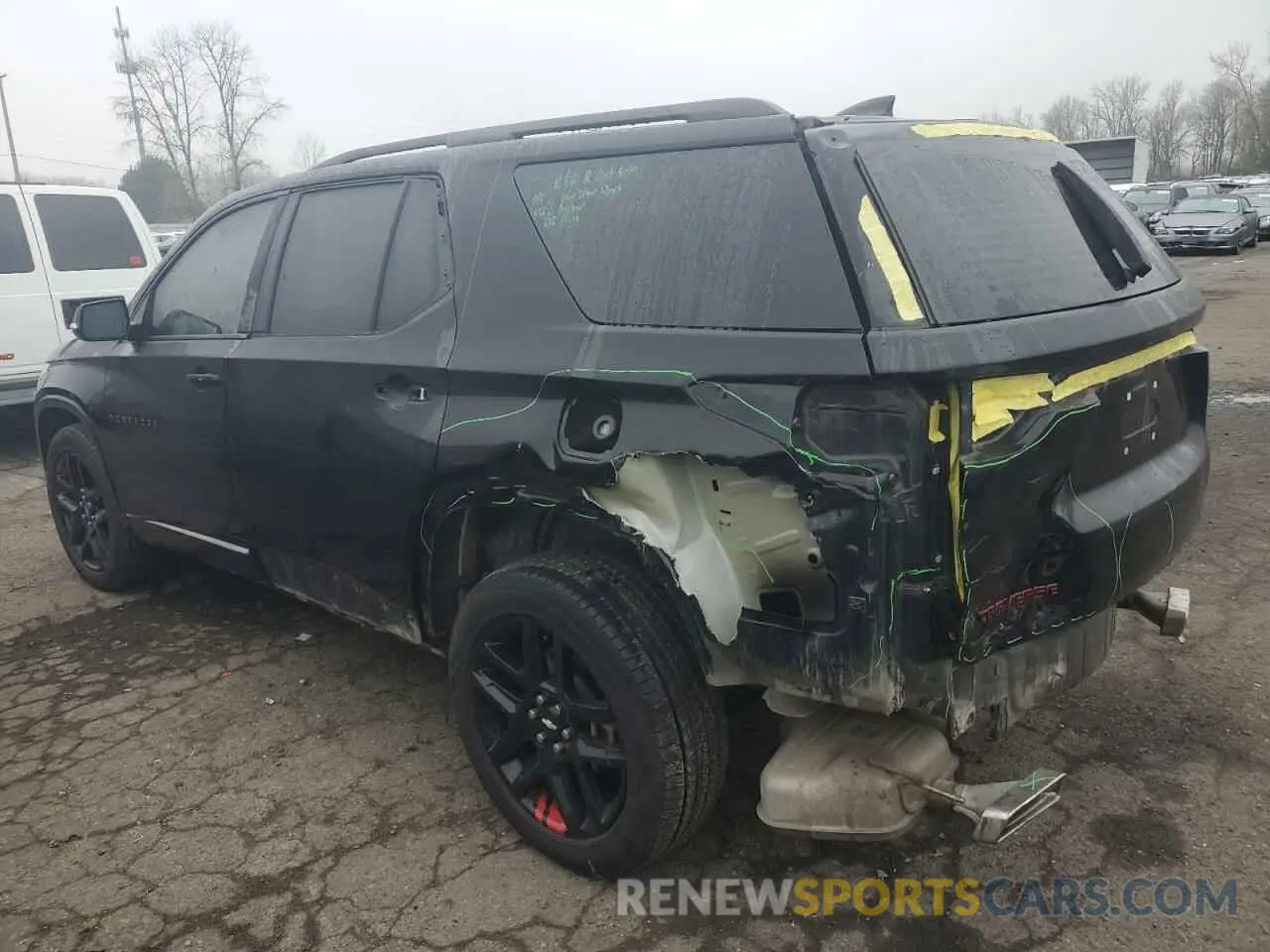 2 Photograph of a damaged car 1GNEVKKW0KJ262478 CHEVROLET TRAVERSE 2019