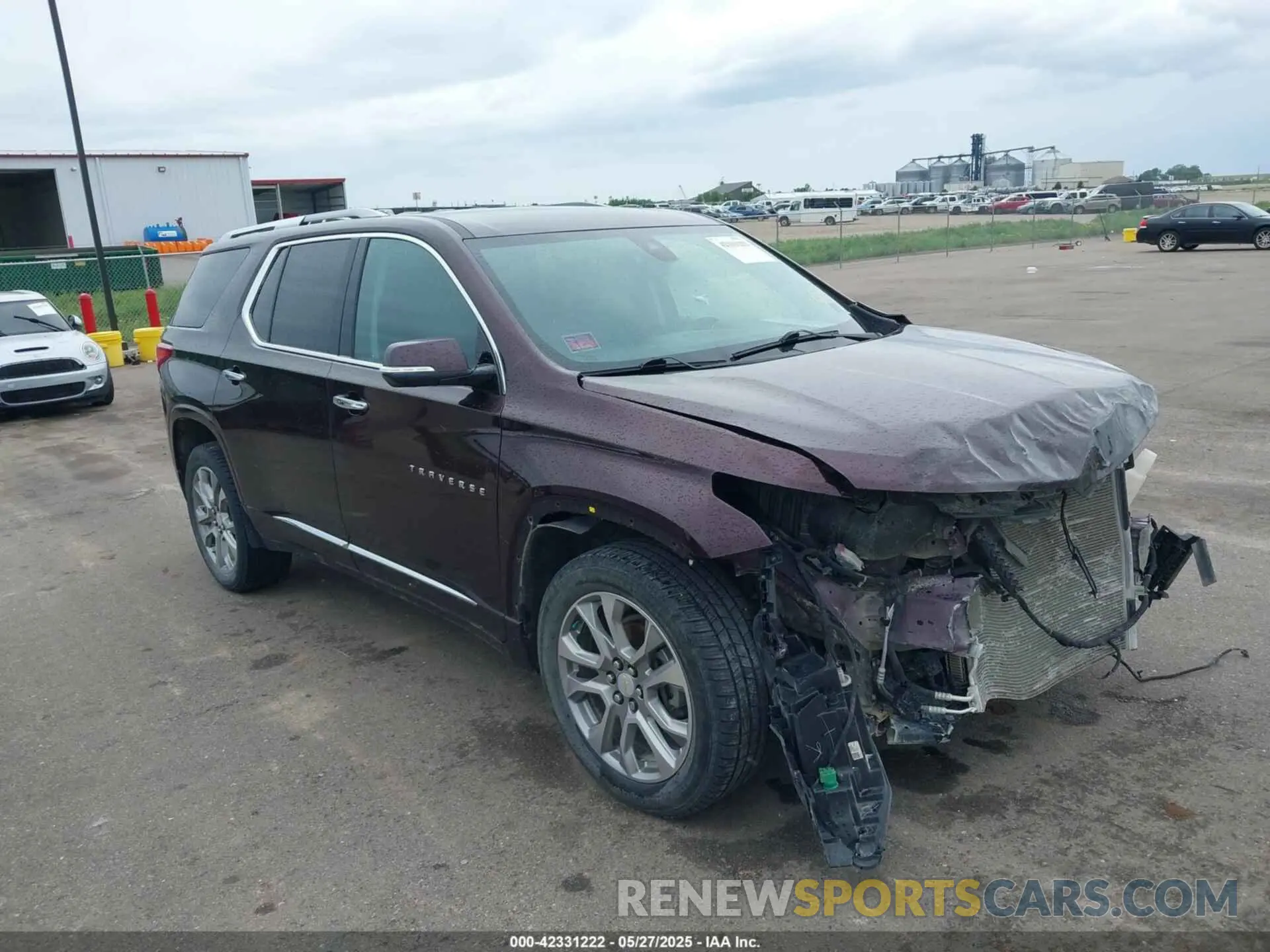 1 Photograph of a damaged car 1GNEVKKW1KJ109544 CHEVROLET TRAVERSE 2019