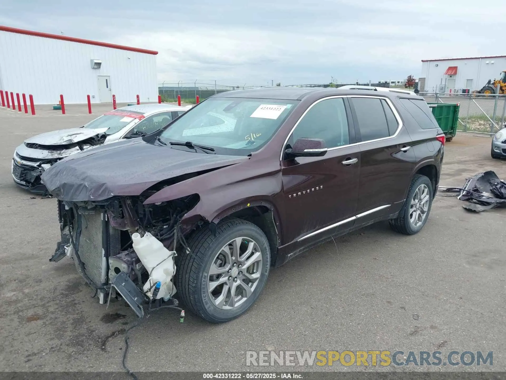 2 Photograph of a damaged car 1GNEVKKW1KJ109544 CHEVROLET TRAVERSE 2019