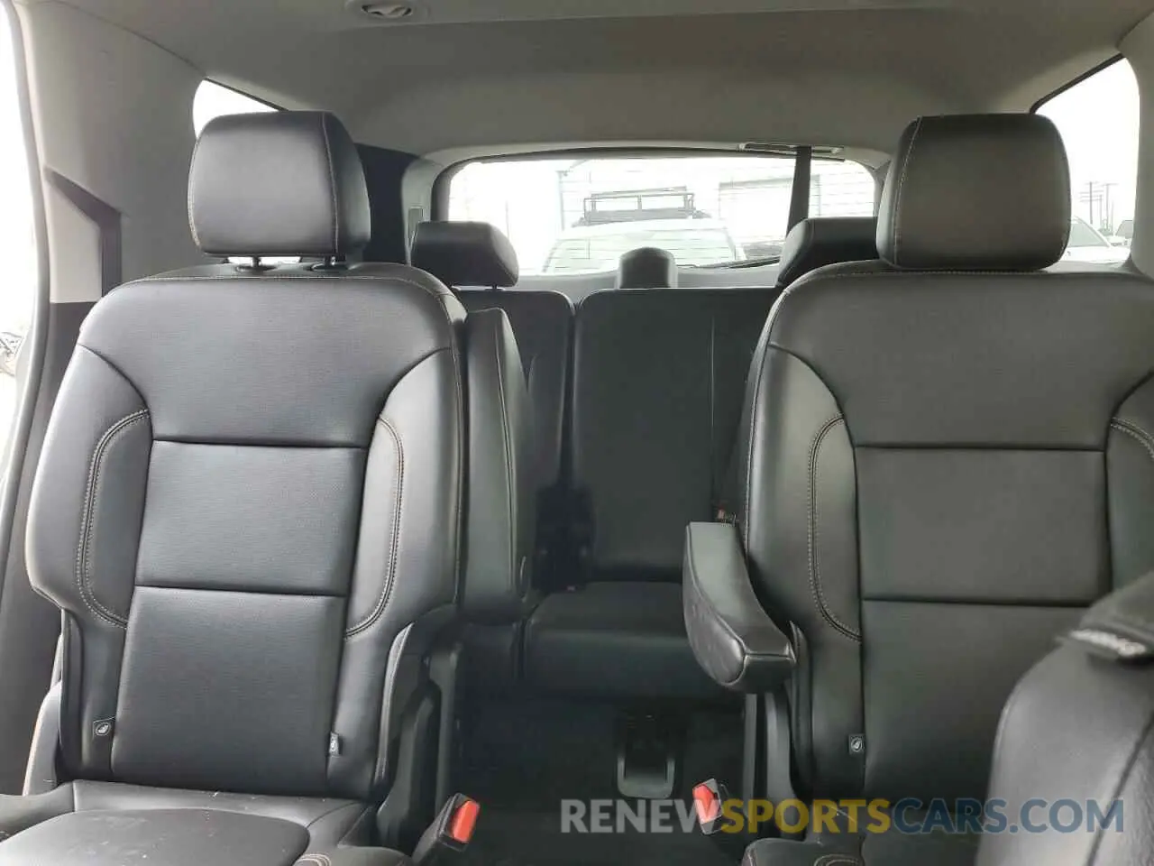10 Photograph of a damaged car 1GNEVKKW2KJ144464 CHEVROLET TRAVERSE 2019