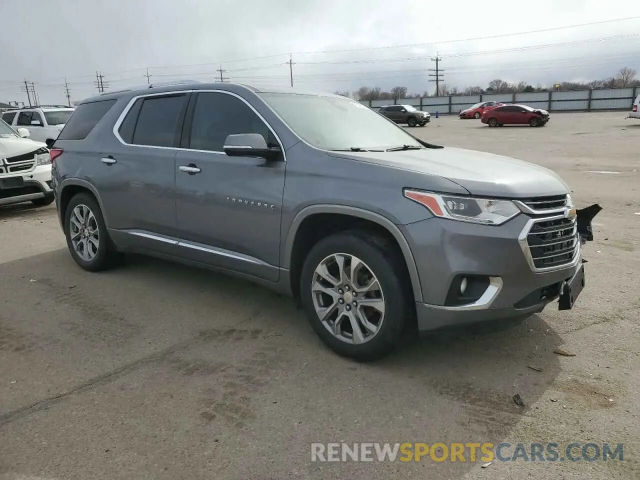 4 Photograph of a damaged car 1GNEVKKW2KJ144464 CHEVROLET TRAVERSE 2019