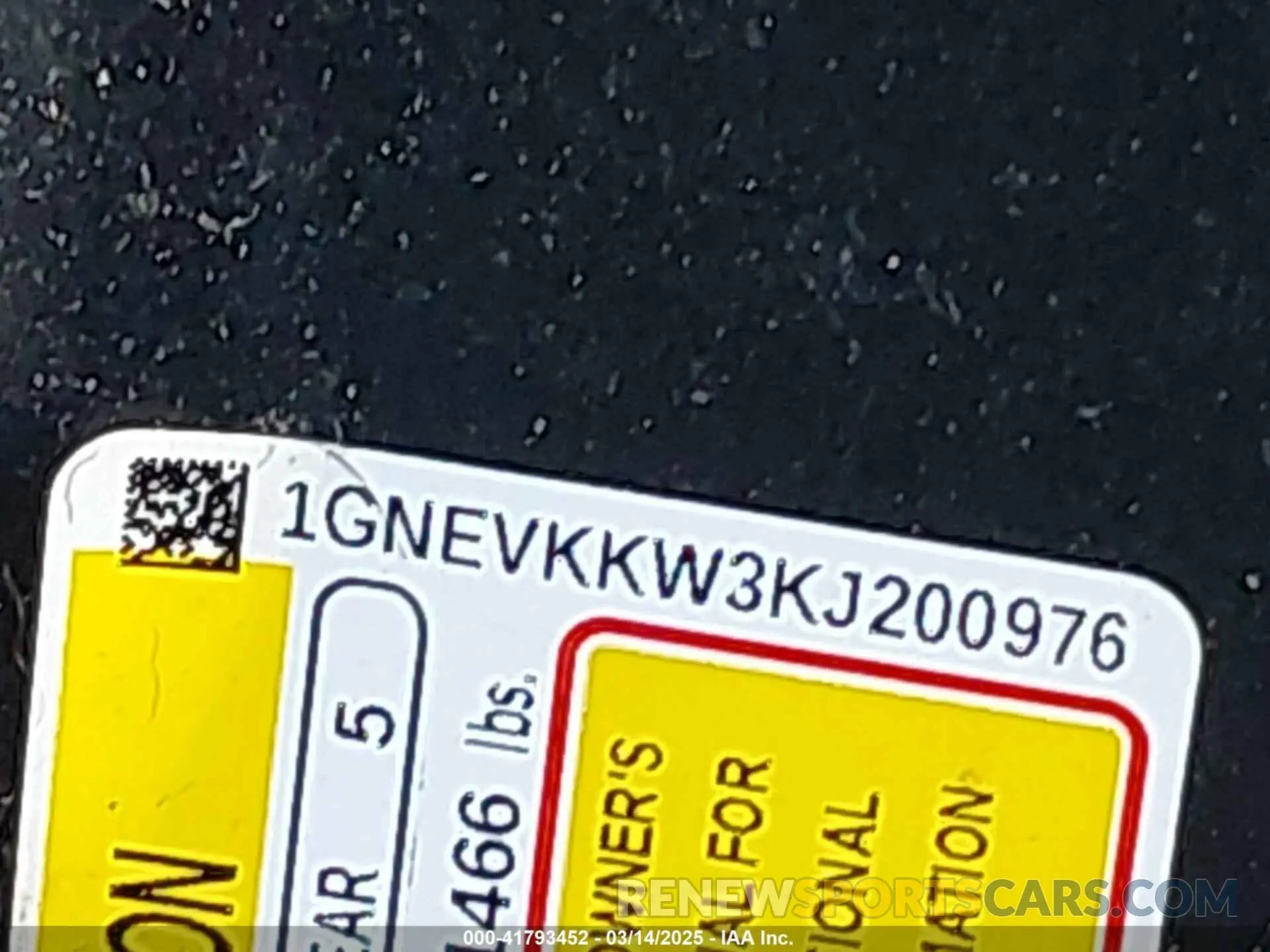 9 Photograph of a damaged car 1GNEVKKW3KJ200976 CHEVROLET TRAVERSE 2019