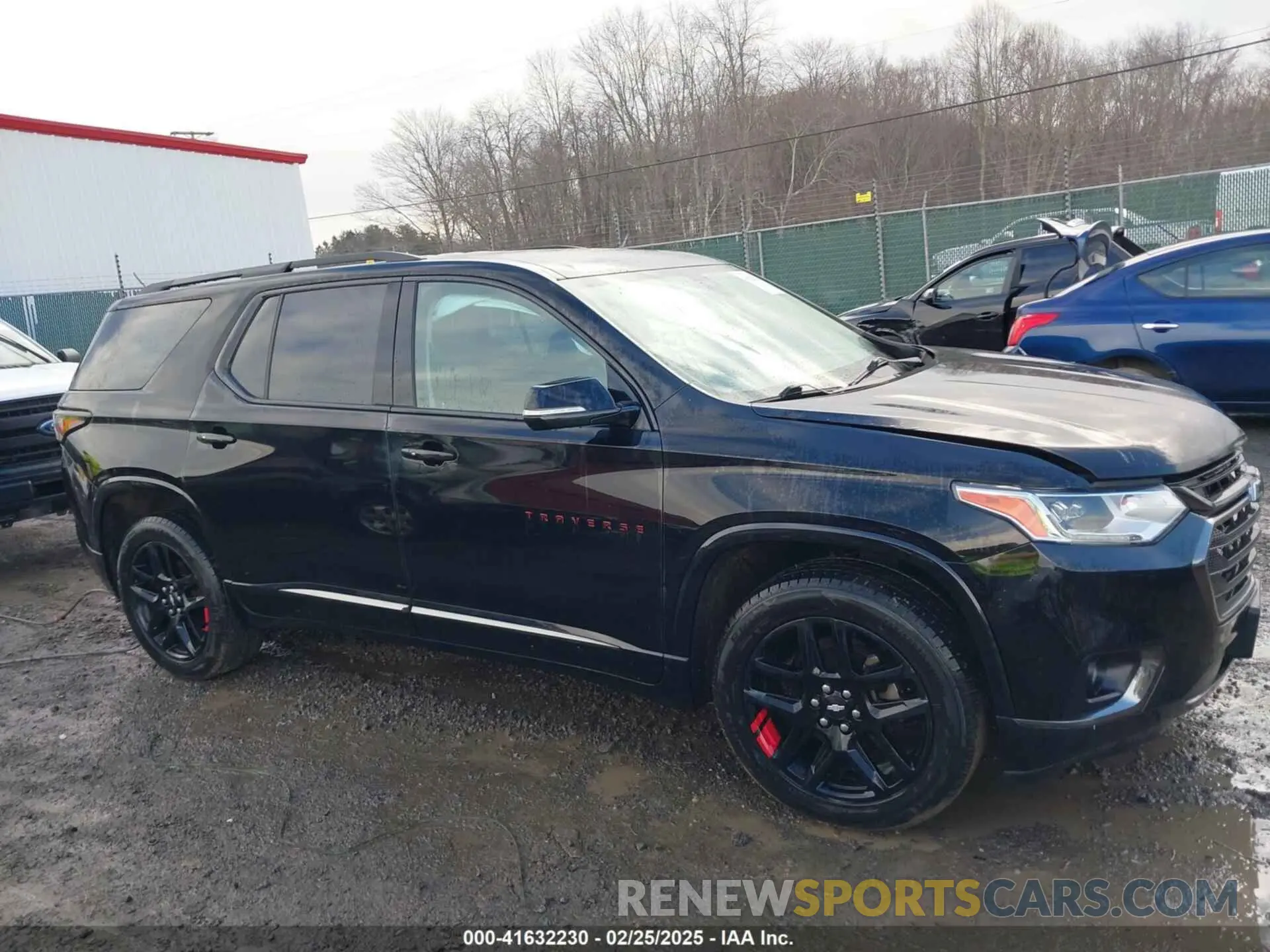 13 Photograph of a damaged car 1GNEVKKW3KJ281770 CHEVROLET TRAVERSE 2019
