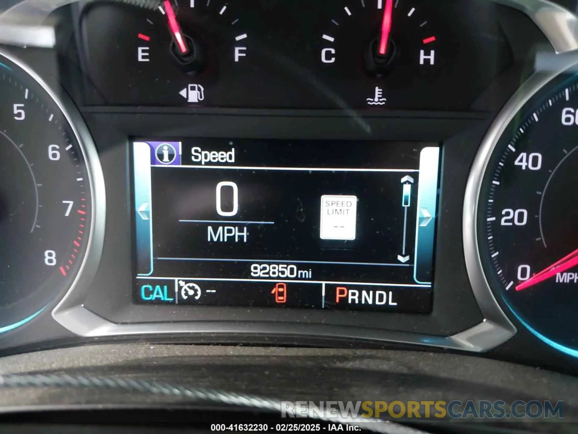 15 Photograph of a damaged car 1GNEVKKW3KJ281770 CHEVROLET TRAVERSE 2019