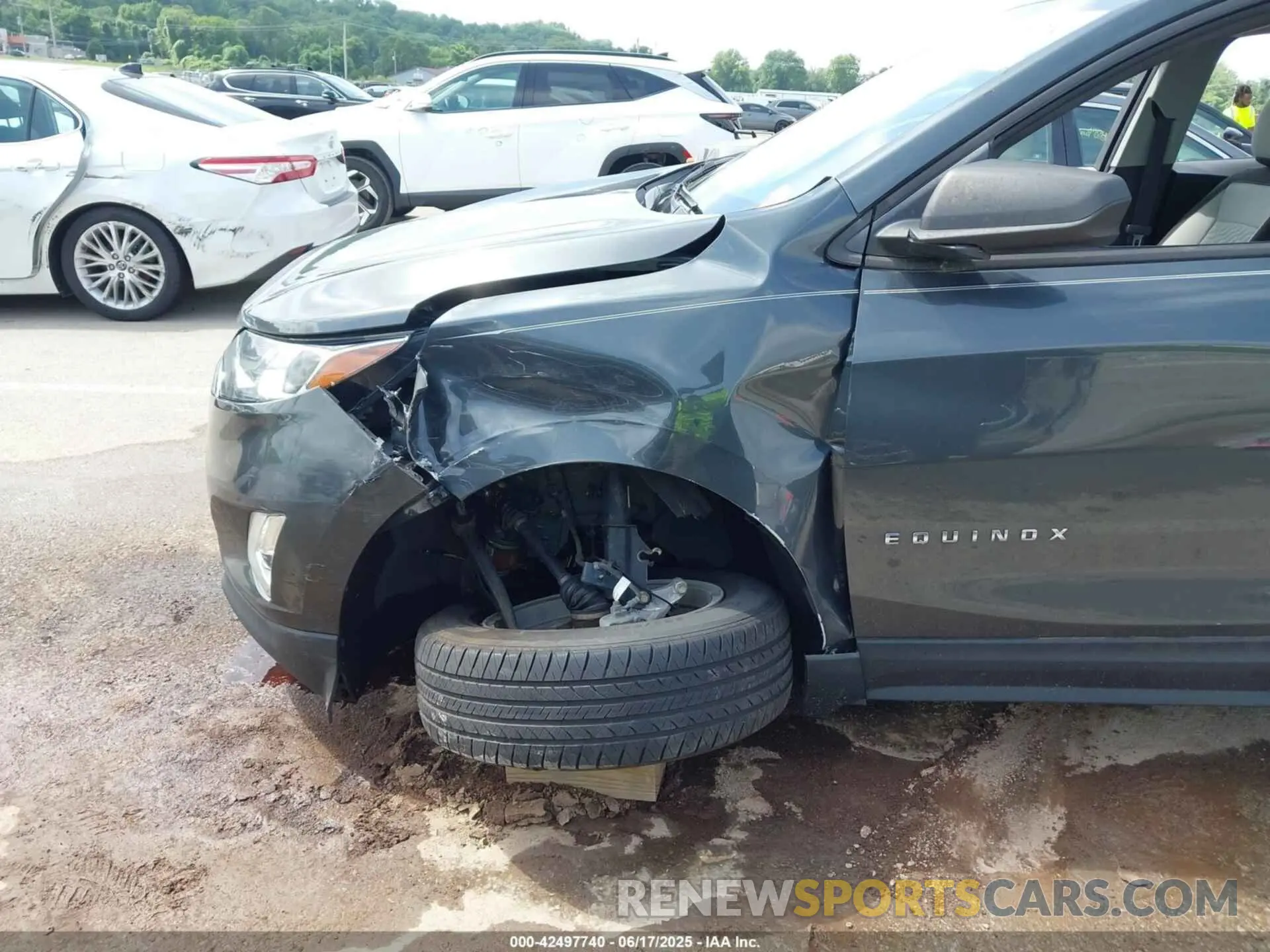 6 Photograph of a damaged car 1GNEVKKW3KJ287097 CHEVROLET TRAVERSE 2019