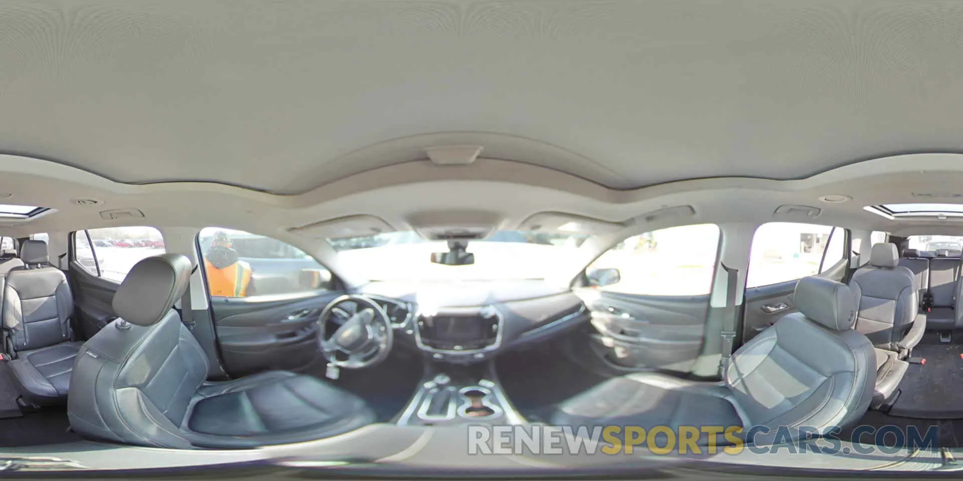 15 Photograph of a damaged car 1GNEVKKW4KJ215969 CHEVROLET TRAVERSE 2019
