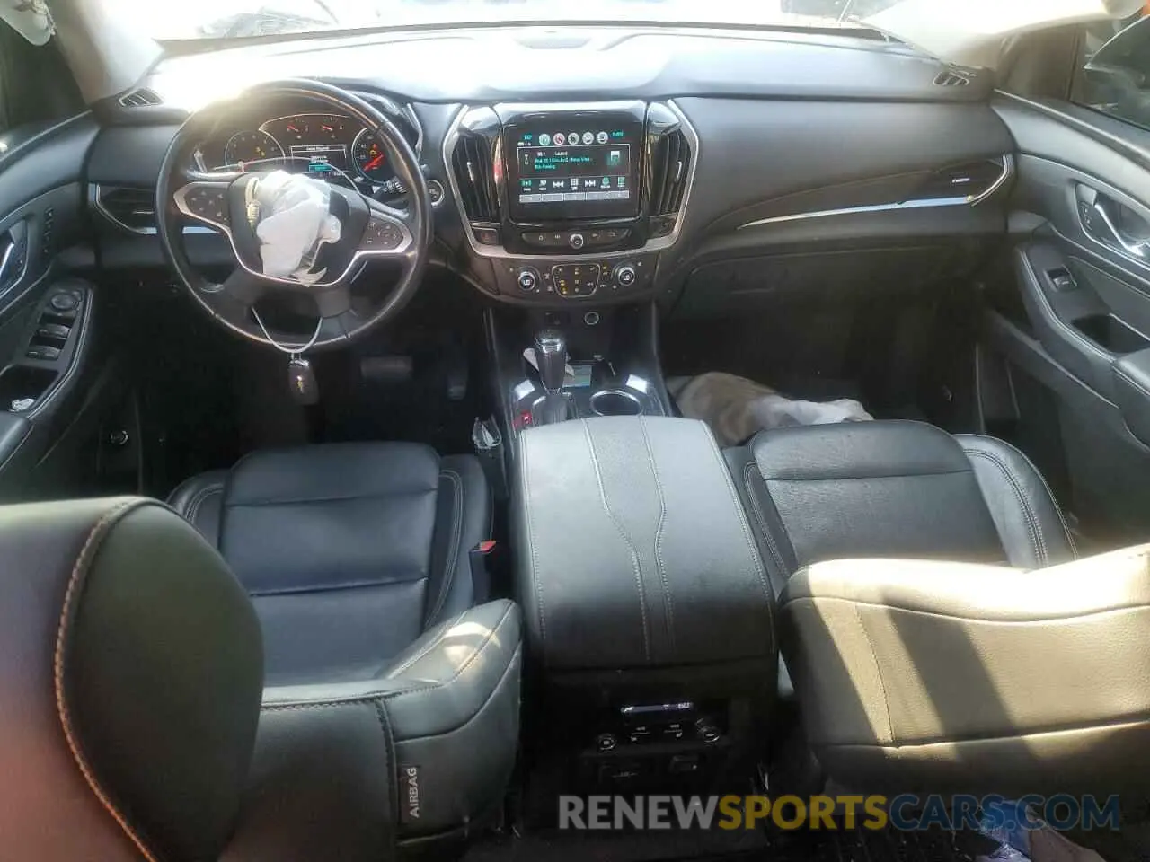 8 Photograph of a damaged car 1GNEVKKW4KJ224624 CHEVROLET TRAVERSE 2019