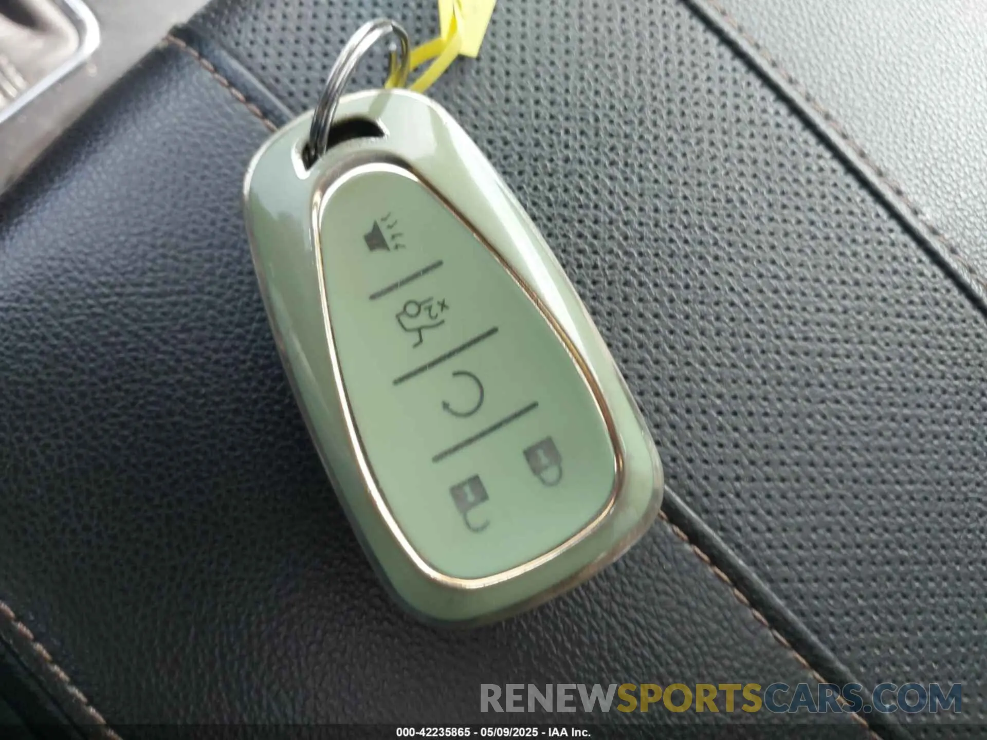 11 Photograph of a damaged car 1GNEVKKW5KJ159900 CHEVROLET TRAVERSE 2019