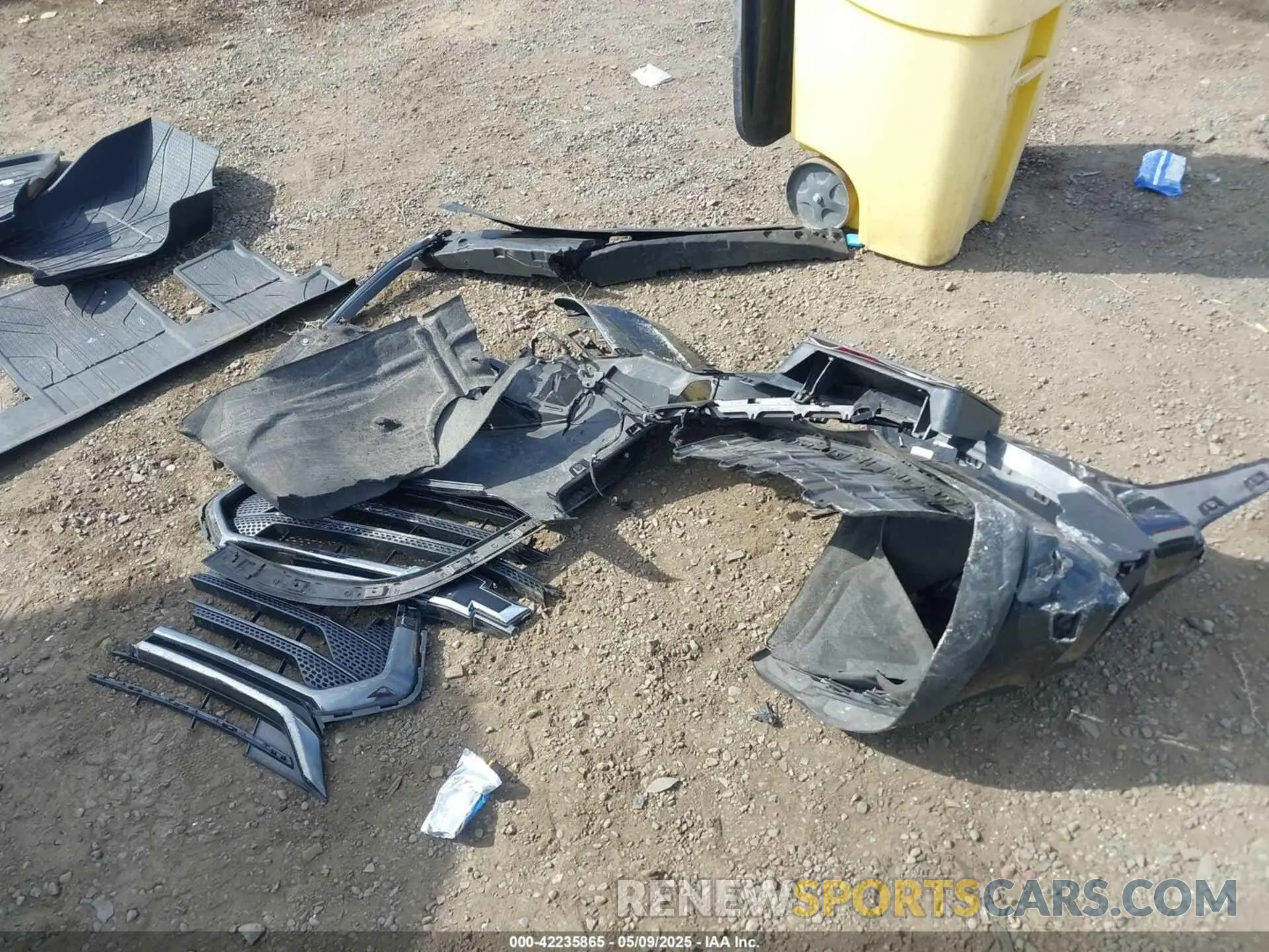 12 Photograph of a damaged car 1GNEVKKW5KJ159900 CHEVROLET TRAVERSE 2019