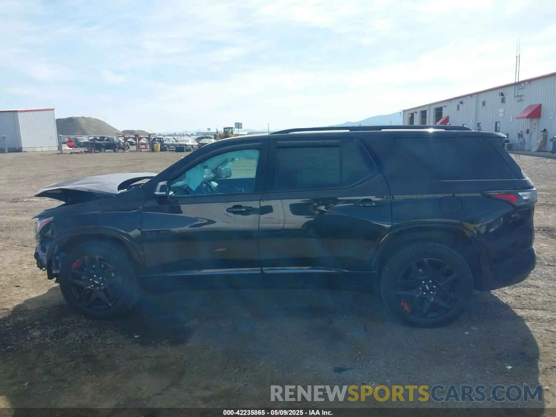 15 Photograph of a damaged car 1GNEVKKW5KJ159900 CHEVROLET TRAVERSE 2019
