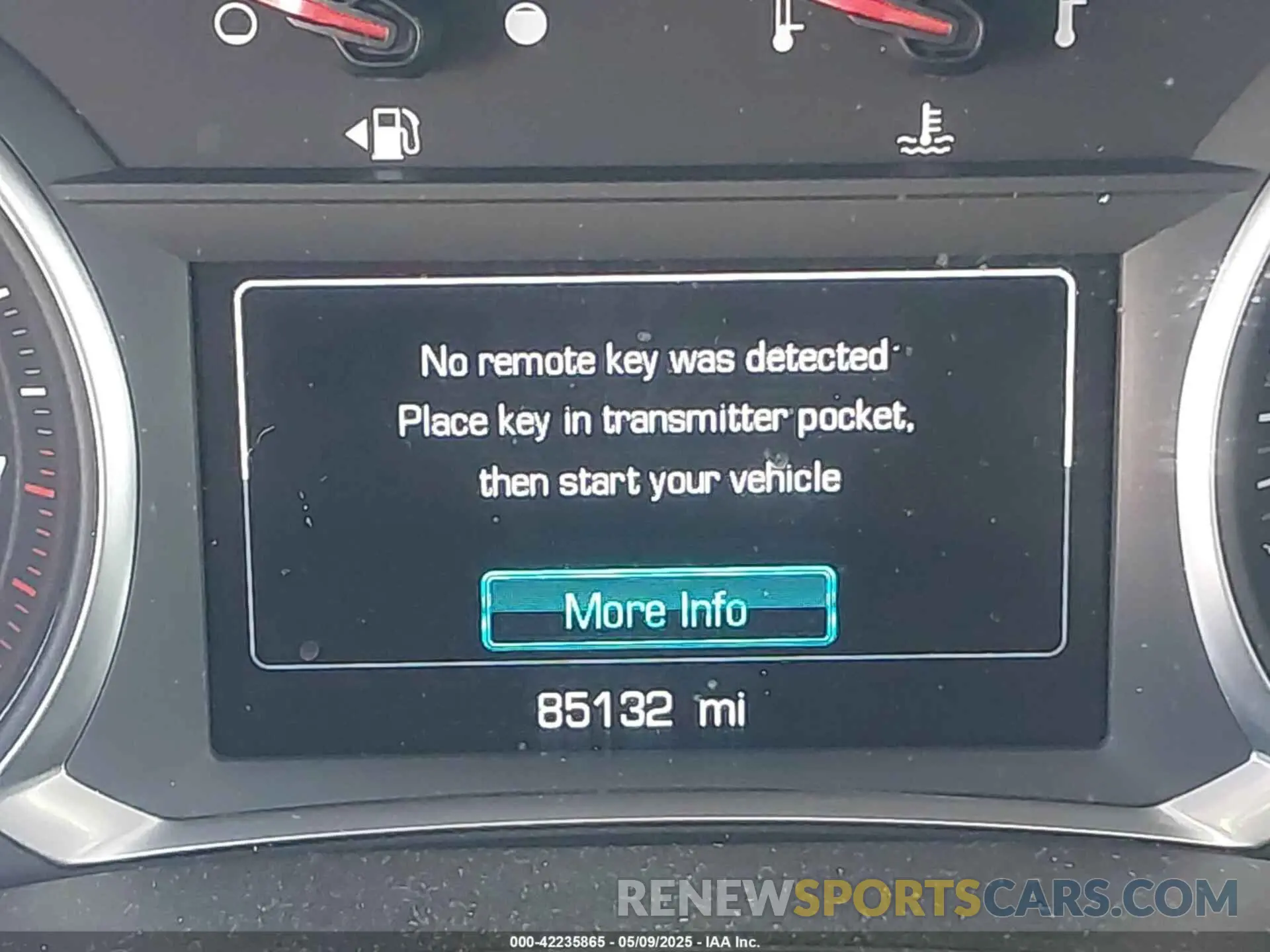 16 Photograph of a damaged car 1GNEVKKW5KJ159900 CHEVROLET TRAVERSE 2019