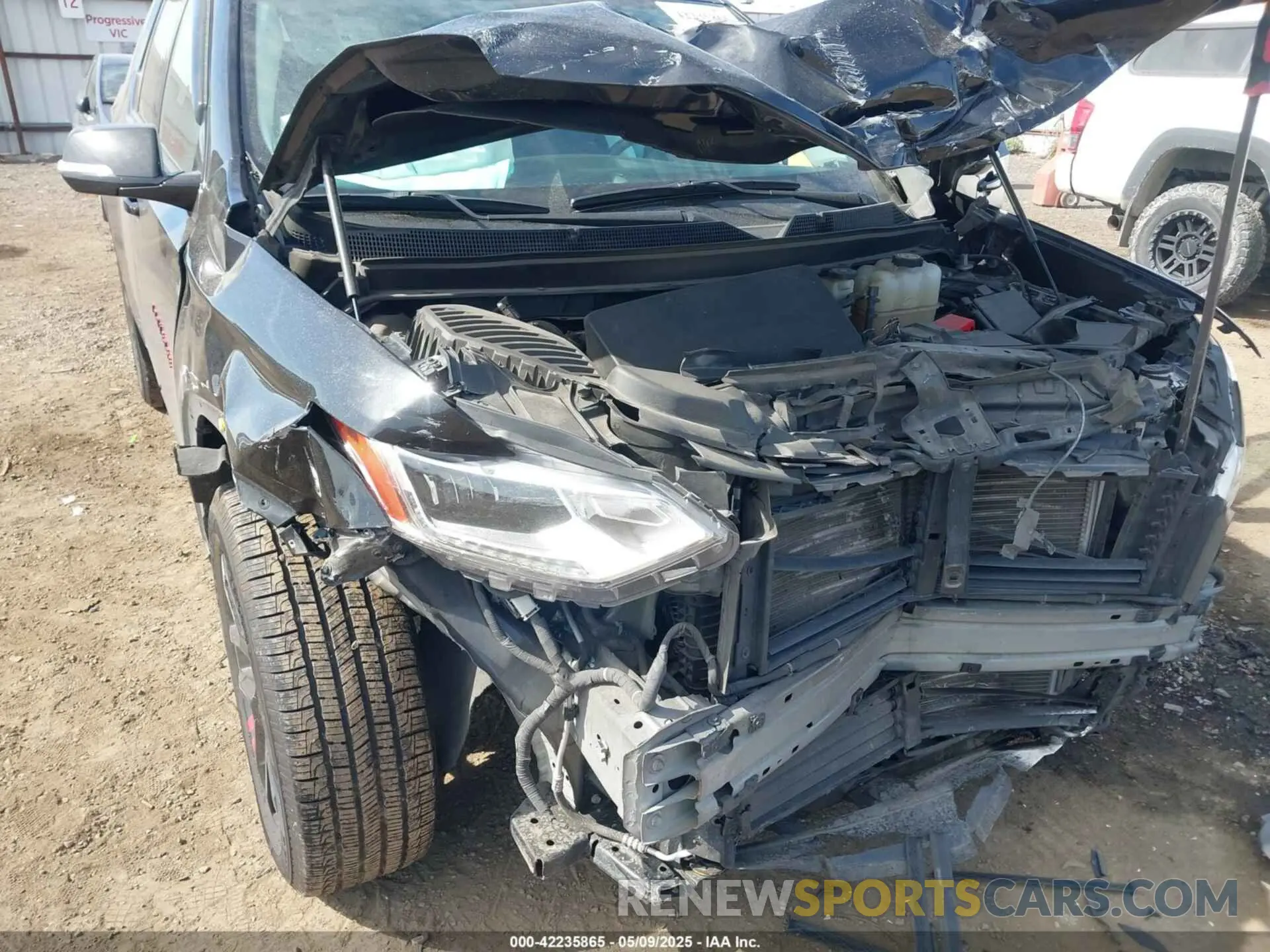6 Photograph of a damaged car 1GNEVKKW5KJ159900 CHEVROLET TRAVERSE 2019