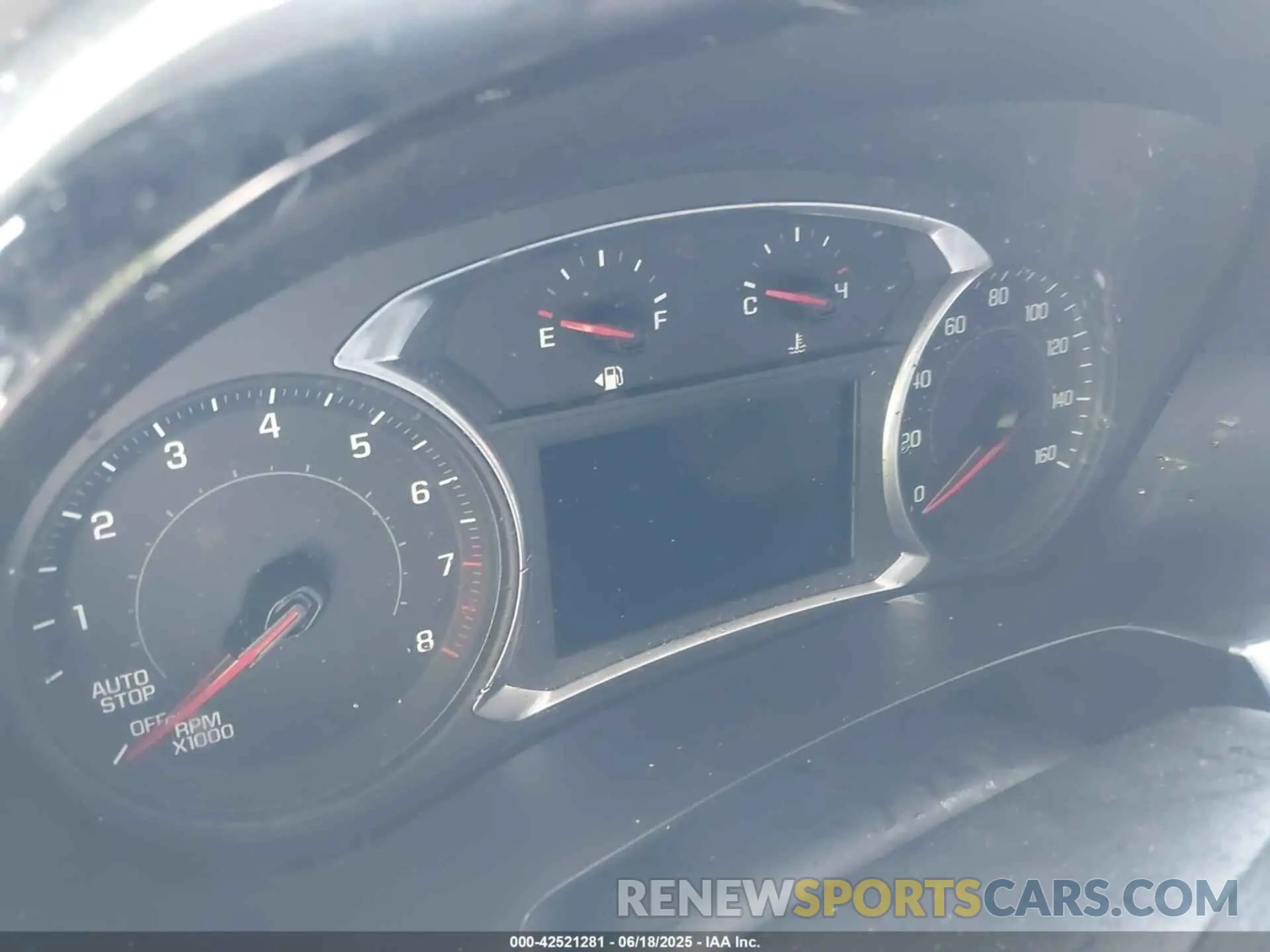7 Photograph of a damaged car 1GNEVKKW6KJ222762 CHEVROLET TRAVERSE 2019